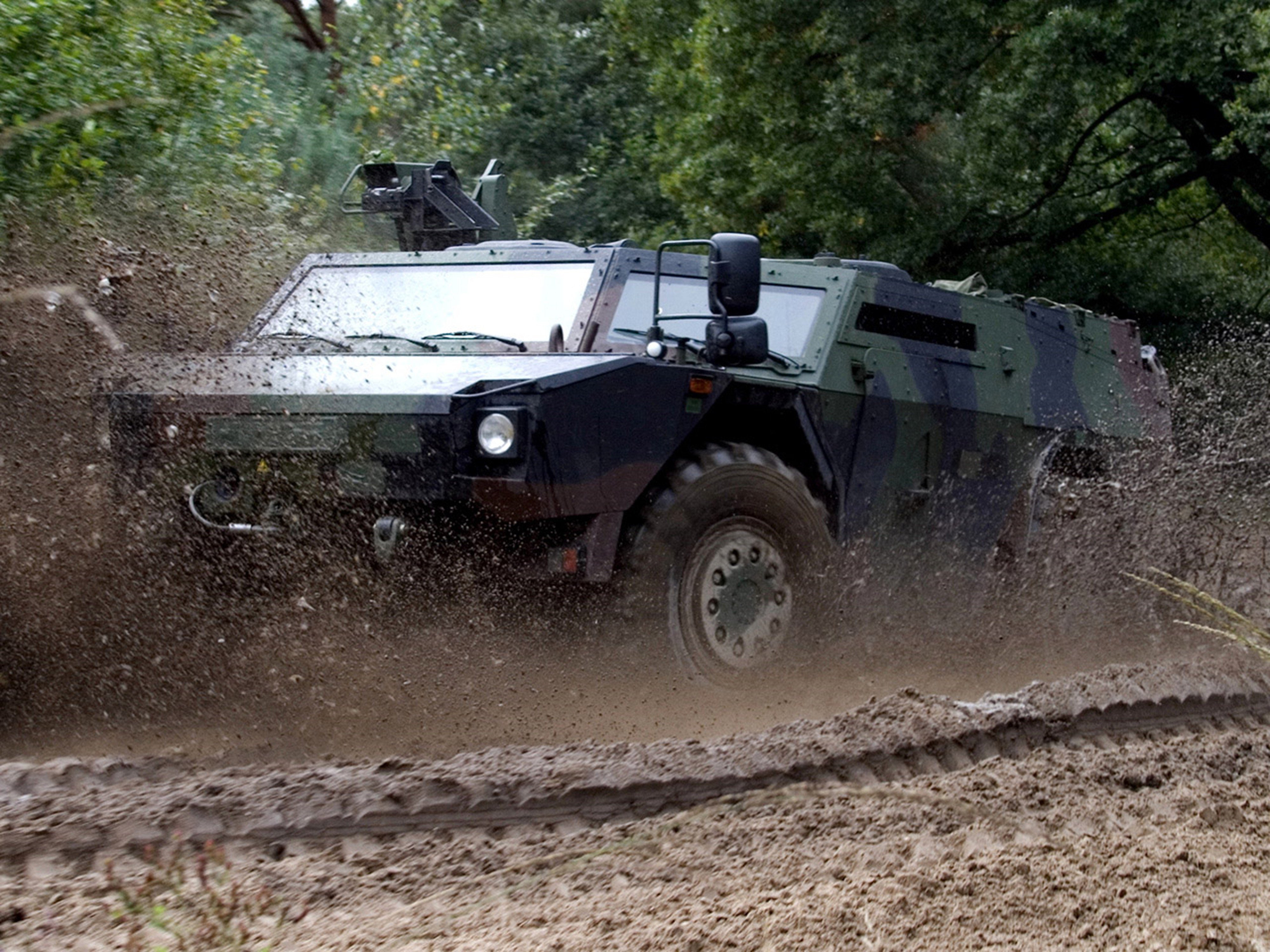 vehicle, war, 2001, armored, kmw, combat, fennek, army, 4K, 4000x3000, nato, military, germany, HD Wallpaper