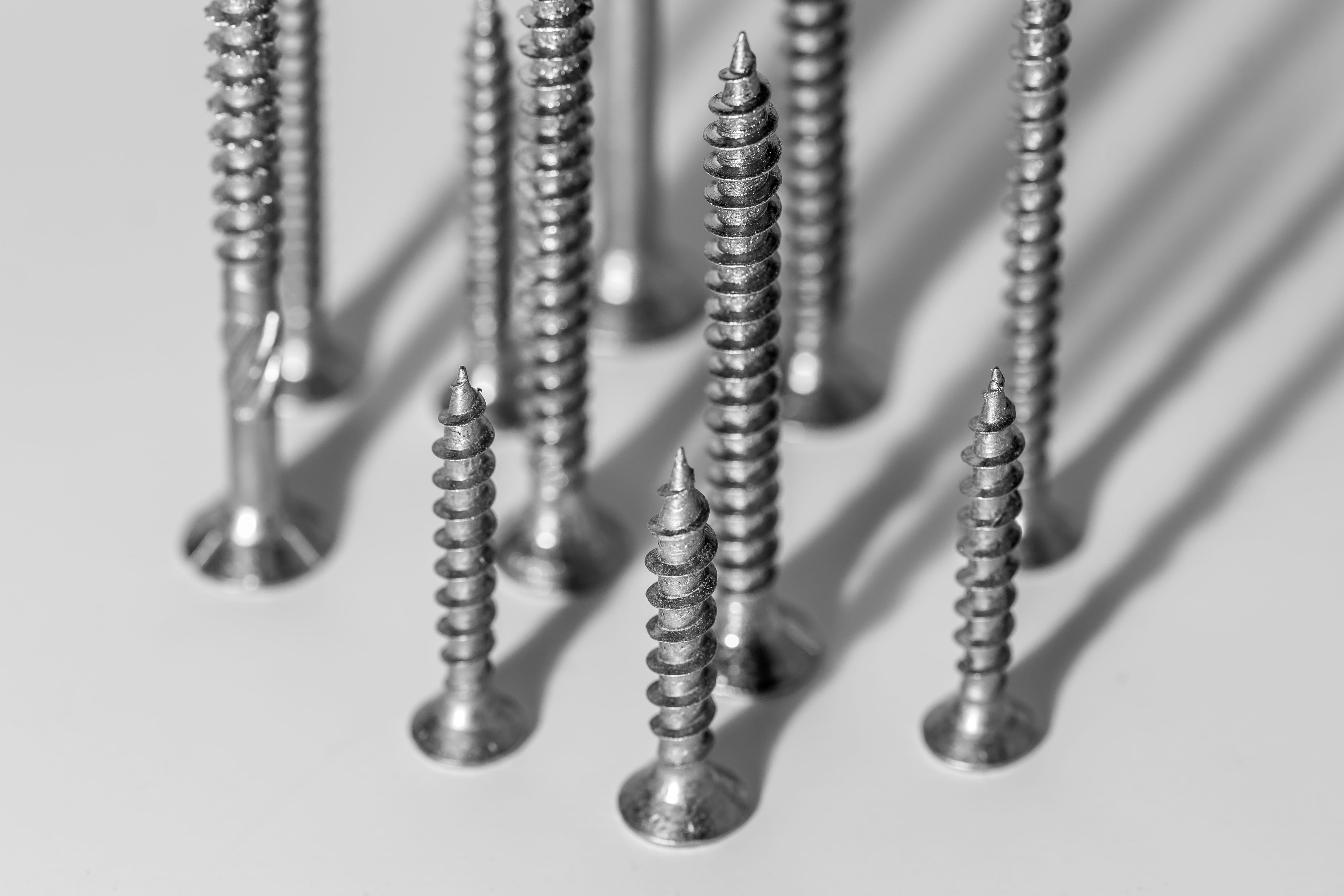 electronics, logo, silver, wealth, ornate, screw, luxury, hanging, cell phone, symbol, necklace, fashion, hex, fire hydrant, engine, large group of objects, HD Wallpaper