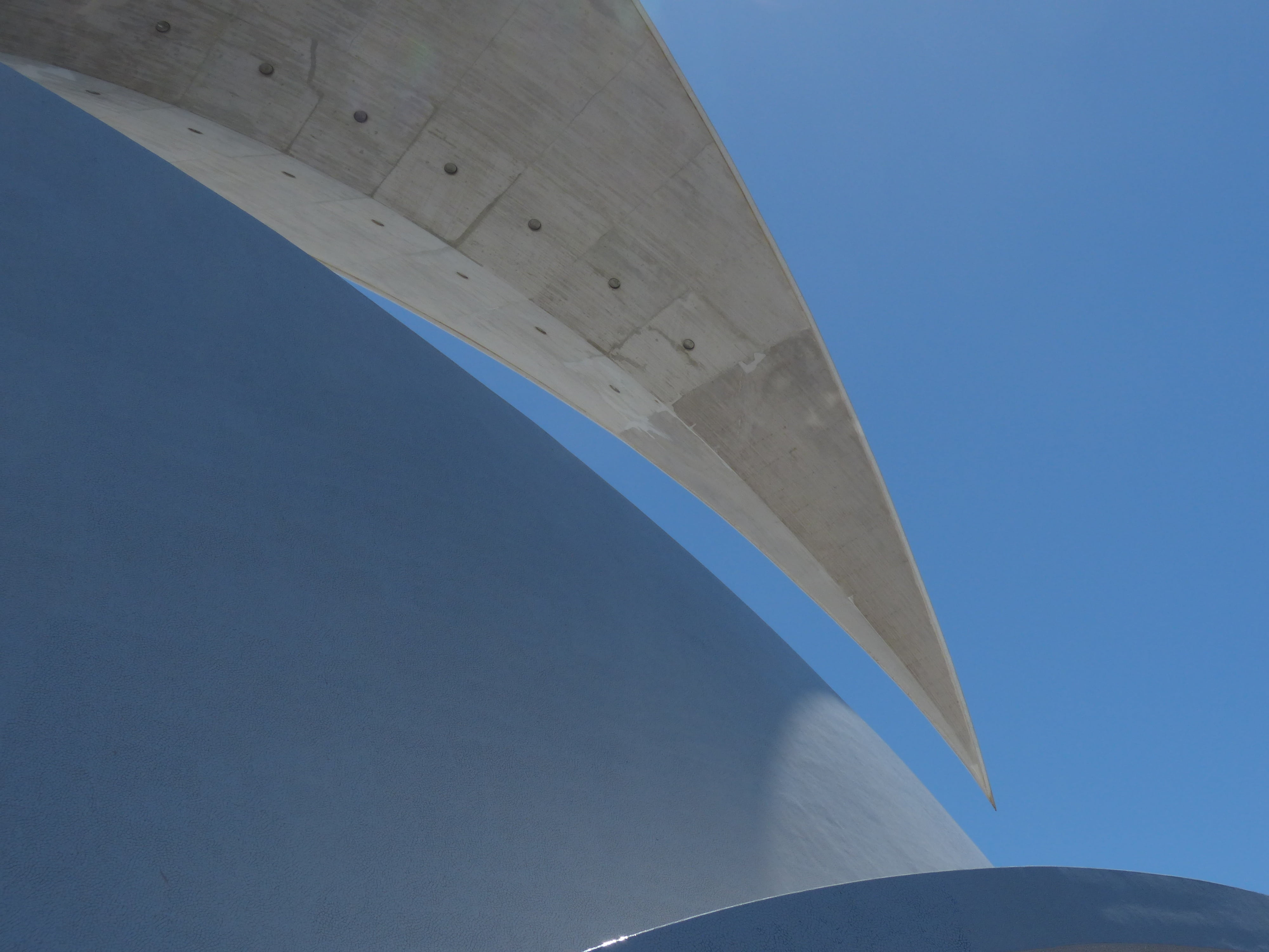 hall, santa cruz, outdoors, no people, santa cruz de tenerife, canary islands, roof top, flying, aerospace industry, sky, auditorium, sickle-shaped, aircraft wing, HD Wallpaper