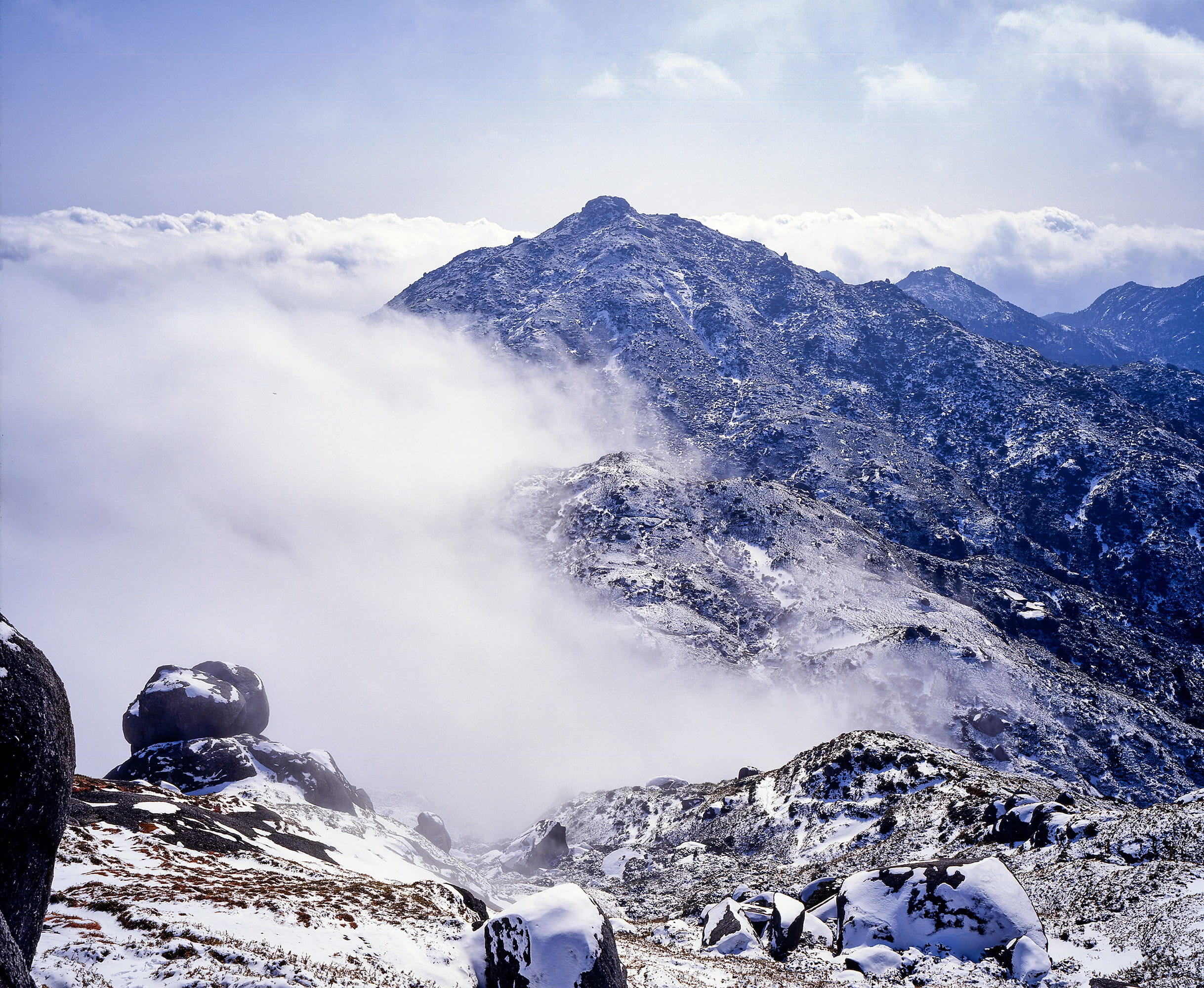 world natural heritage, white color, beauty in nature, rock, scenics - nature, landscape, day, Mountain, cold temperature, cloud - sky, environment, mountain peak, HD Wallpaper