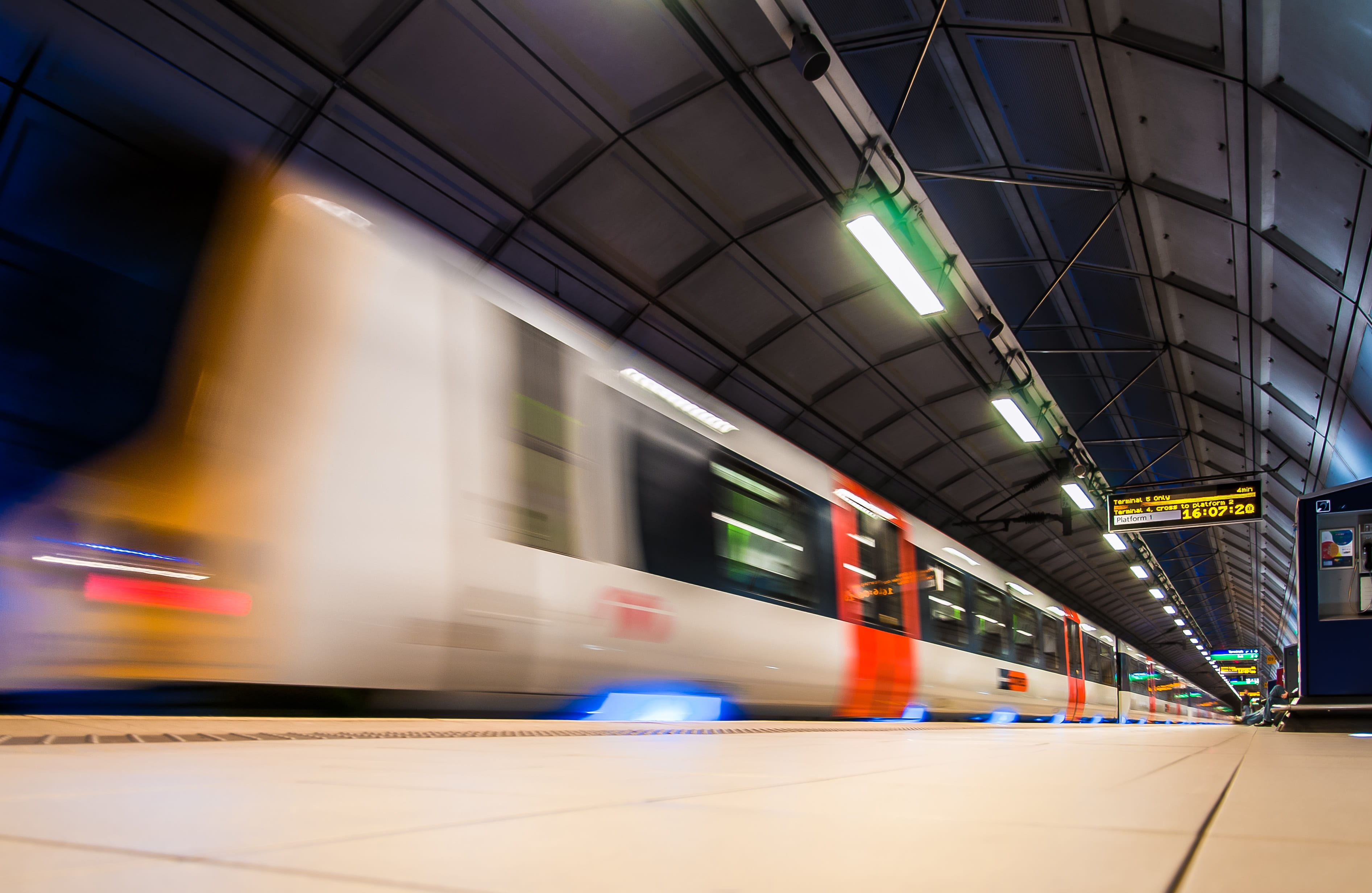 time, urban, railroad station platform, english, rail transportation, mode of transportation, blur, railway, rapid, photography, indoors, public transportation, HD Wallpaper