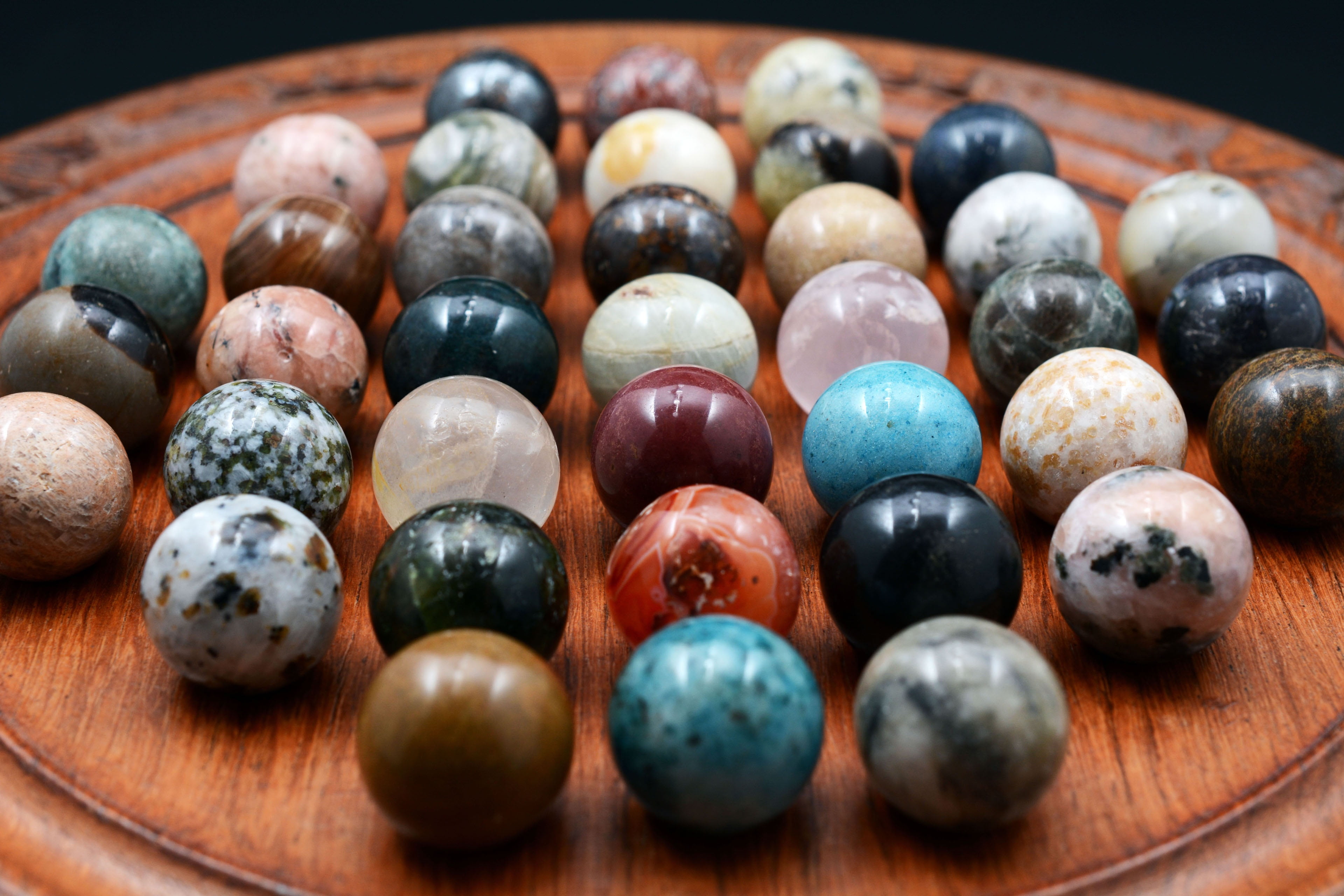 assorted, color, studio shot, hop, rates, bead, hermit game, large group of objects, 4K, tactics, food, still life, freshness, black color, play, solitaire, HD Wallpaper