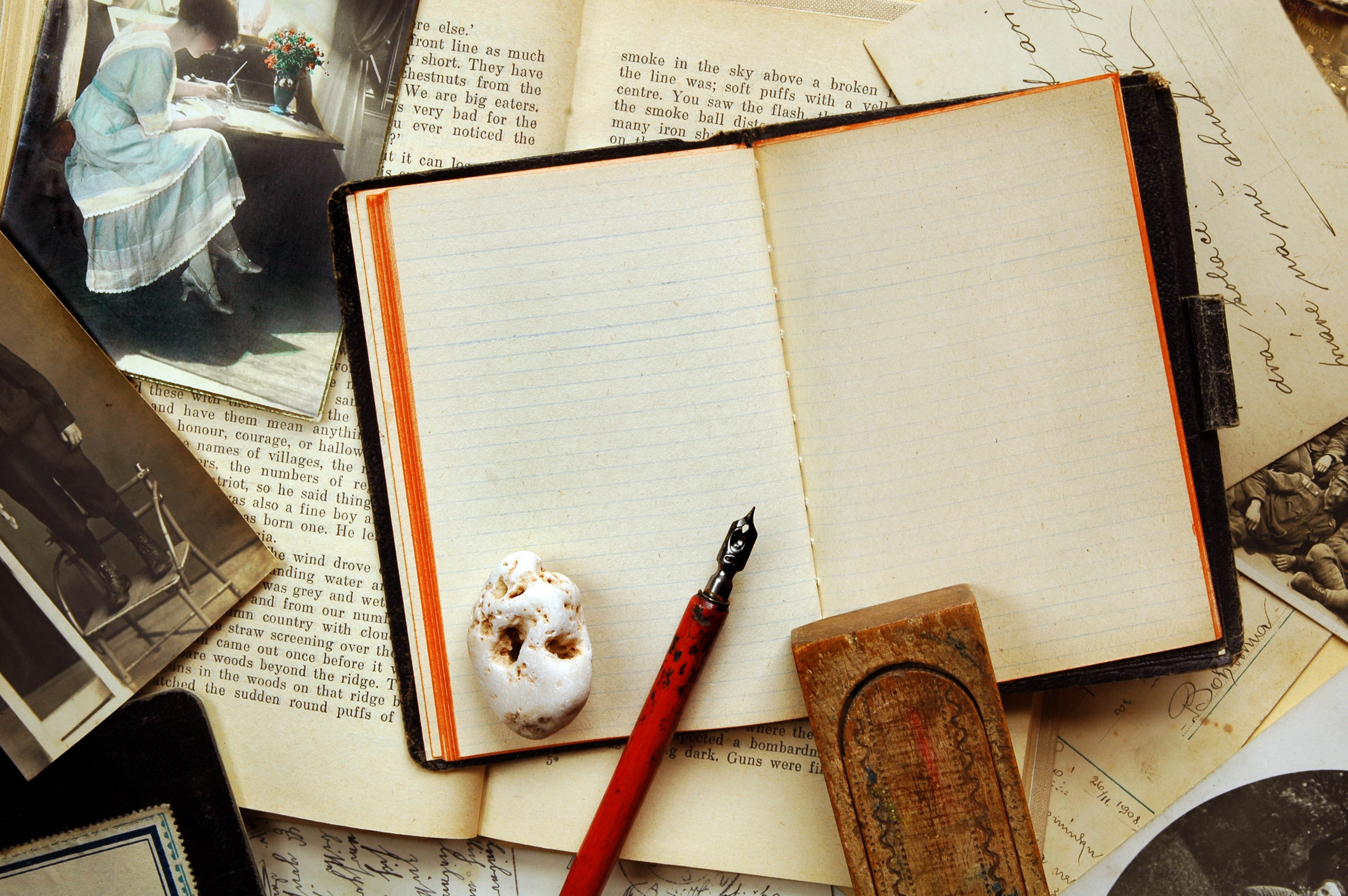 antique, old-fashioned, desk, the past, pencil, dirty, ink, red, old, fountain pen, book, open, wood - Material, notebook, page, publication, fountain, HD Wallpaper