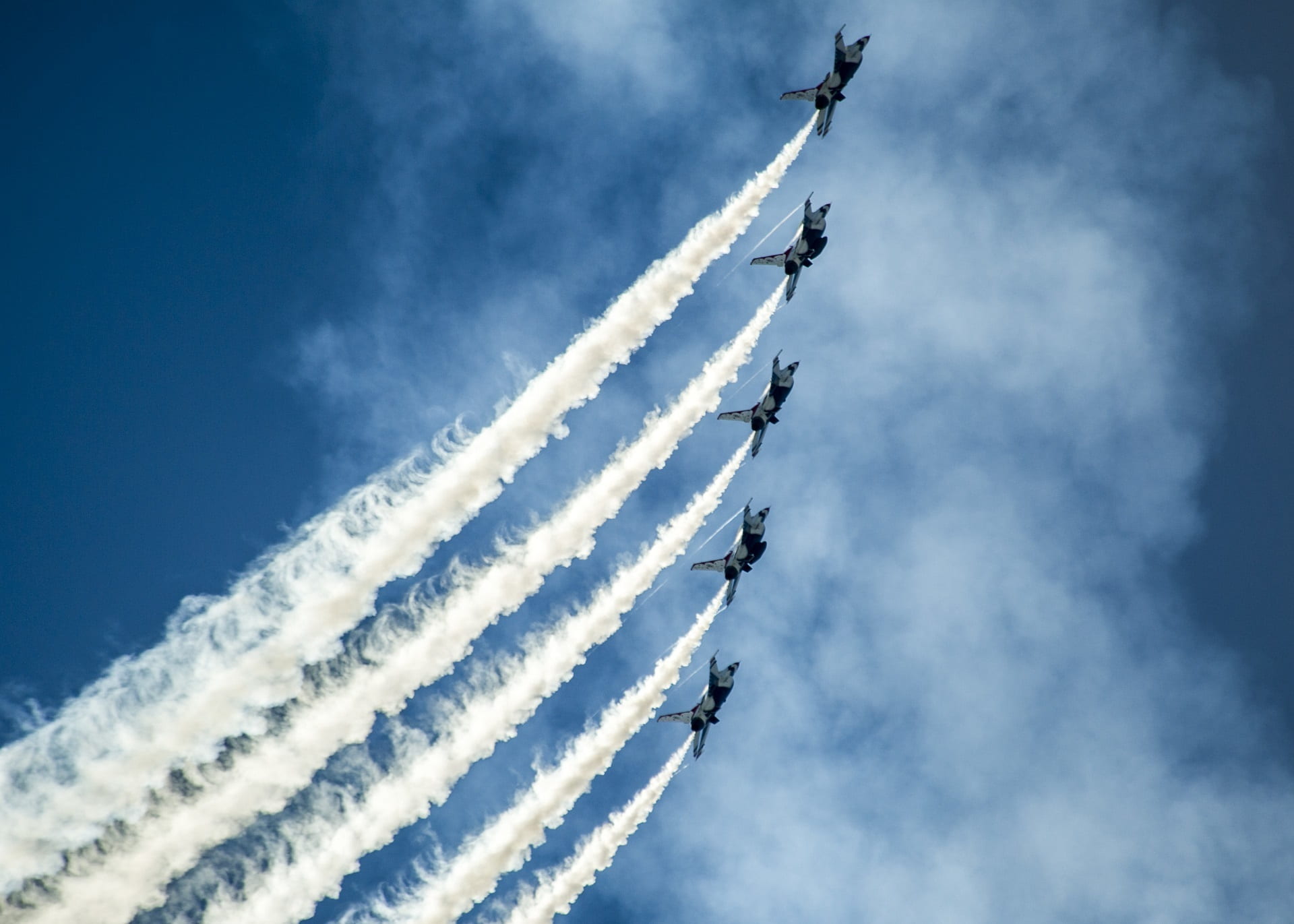cloud - sky, five, airshow, low angle view, air vehicle, group, thunderbirds, white color, lapse, outdoors, day, smoke - physical structure, aerospace industry, HD Wallpaper