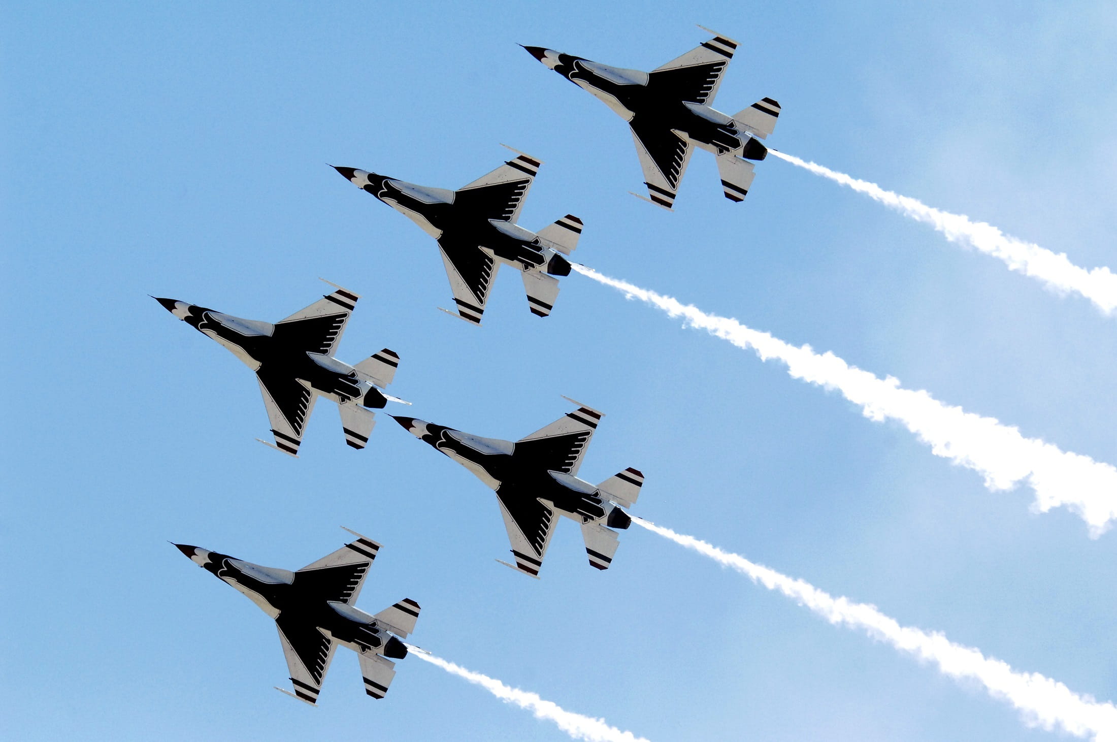 cloud - sky, speed, jets, airshow, aircraft, smoke - physical structure, group, motion, teamwork, Air Show, team, transportation, sky, mid-air, airplane, HD Wallpaper