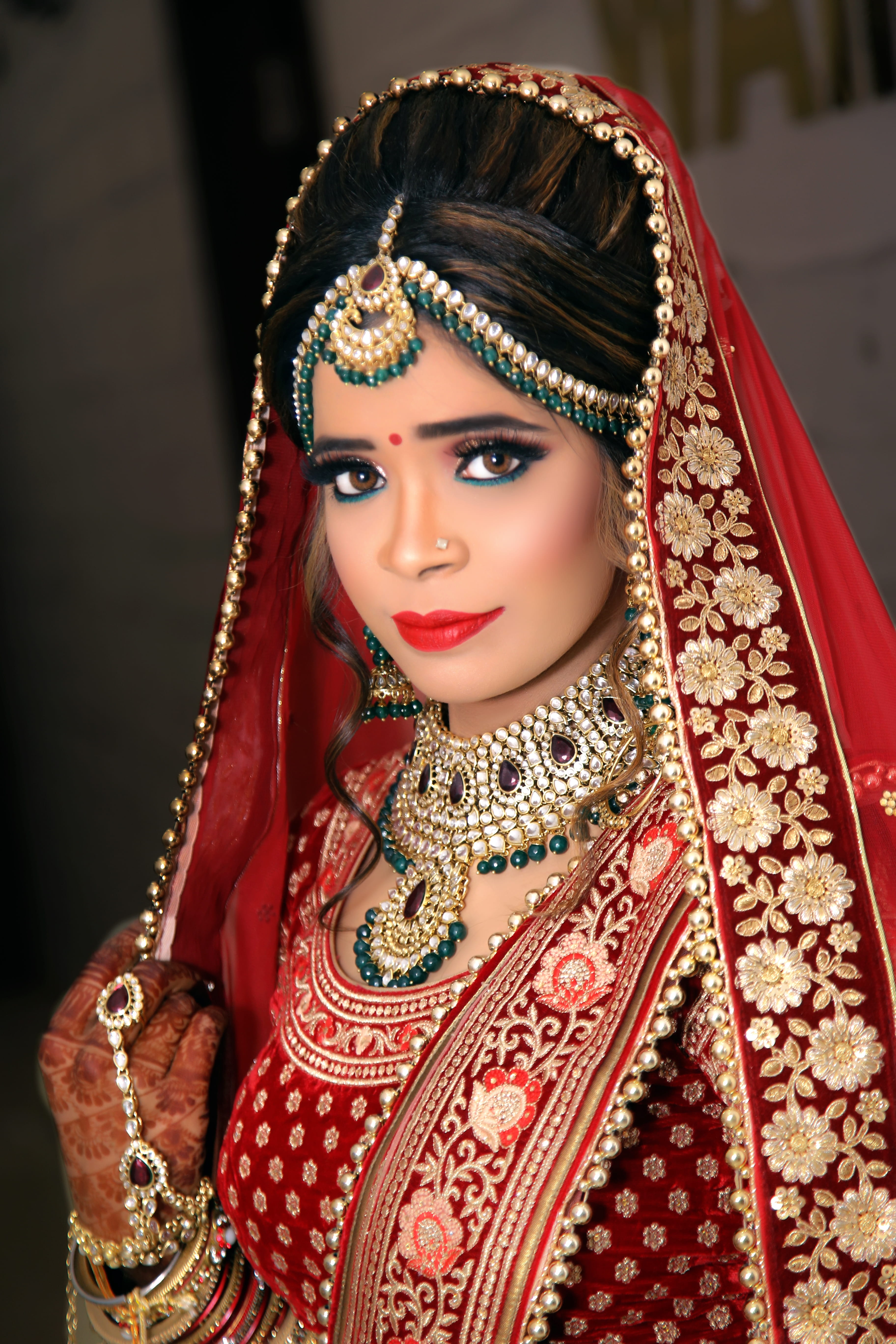 woman, front view, beautiful bride, beautiful, portrait, traditional wear, traditional clothing, 5K, red, clothing, make-up, women, wear, jewelry, adult, Phone HD Wallpaper