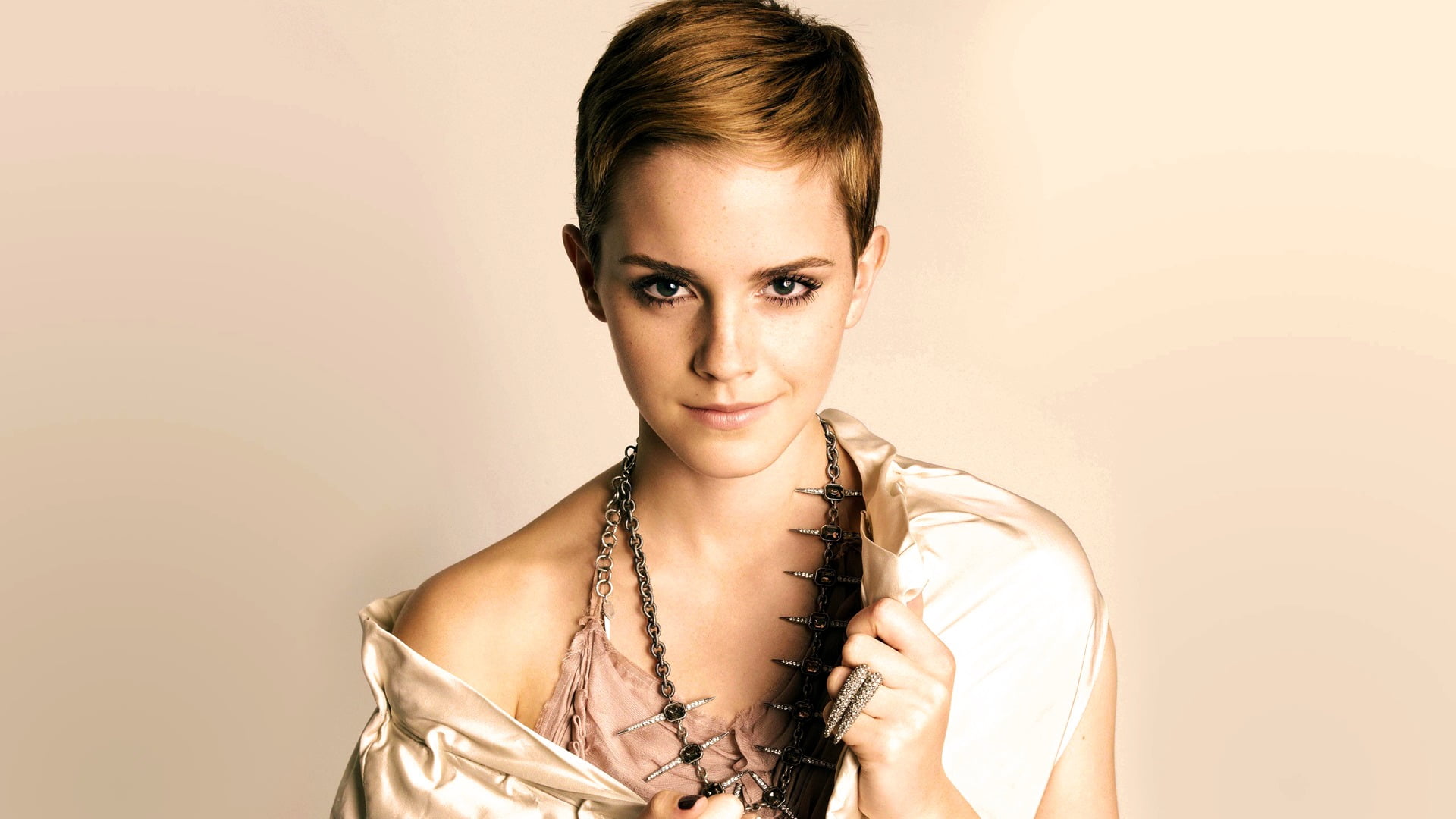 beautiful woman, portrait, scoop, beauty, actress, short hair, one person, Emma Watson, adult, top, jewelry, studio shot, brown hair, hairstyle, young women, HD Wallpaper