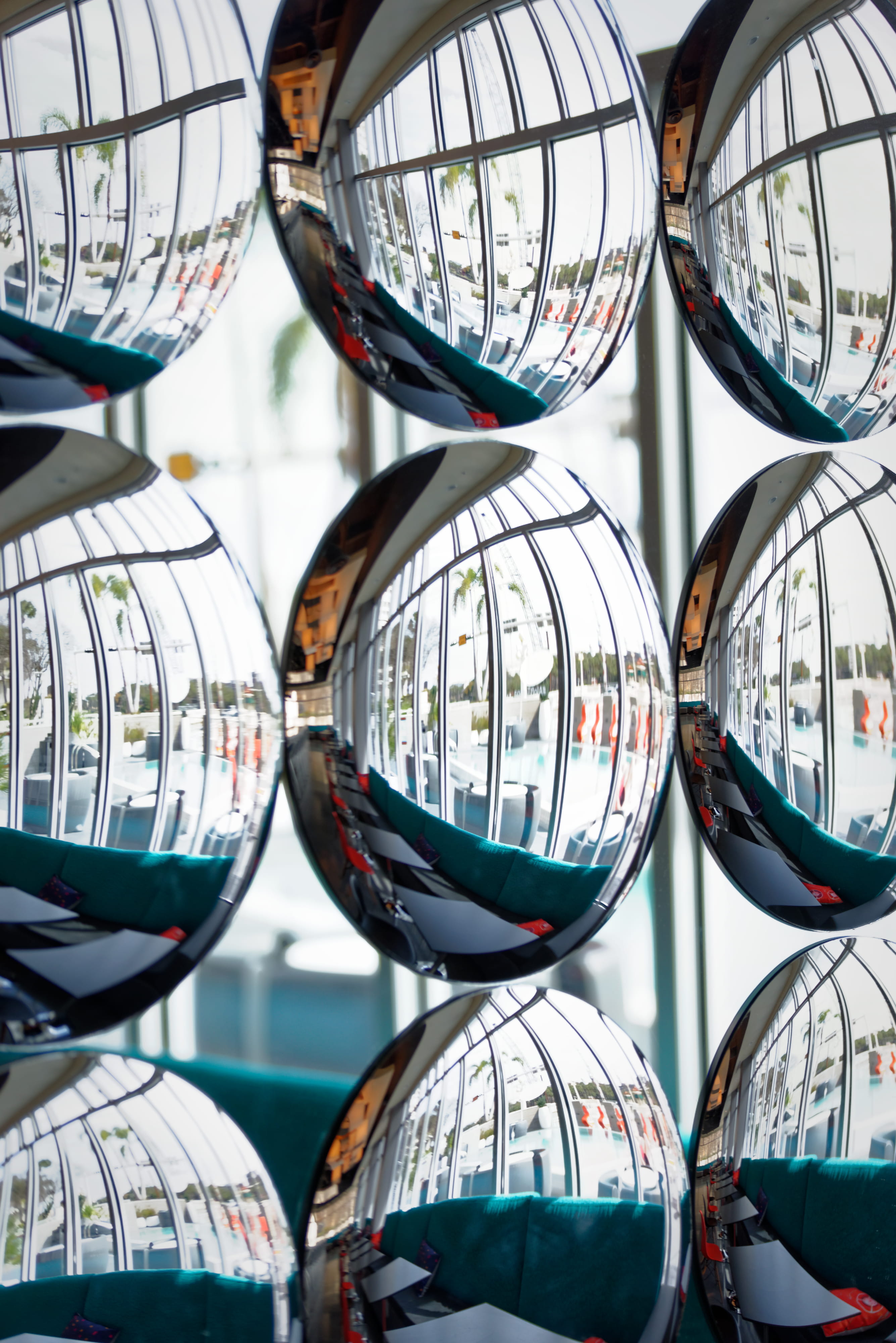 large group of objects, full frame, pattern, geometric shape, focus on foreground, for sale, mirror, no people, reflection, united states, sphere, in a row, Phone HD Wallpaper