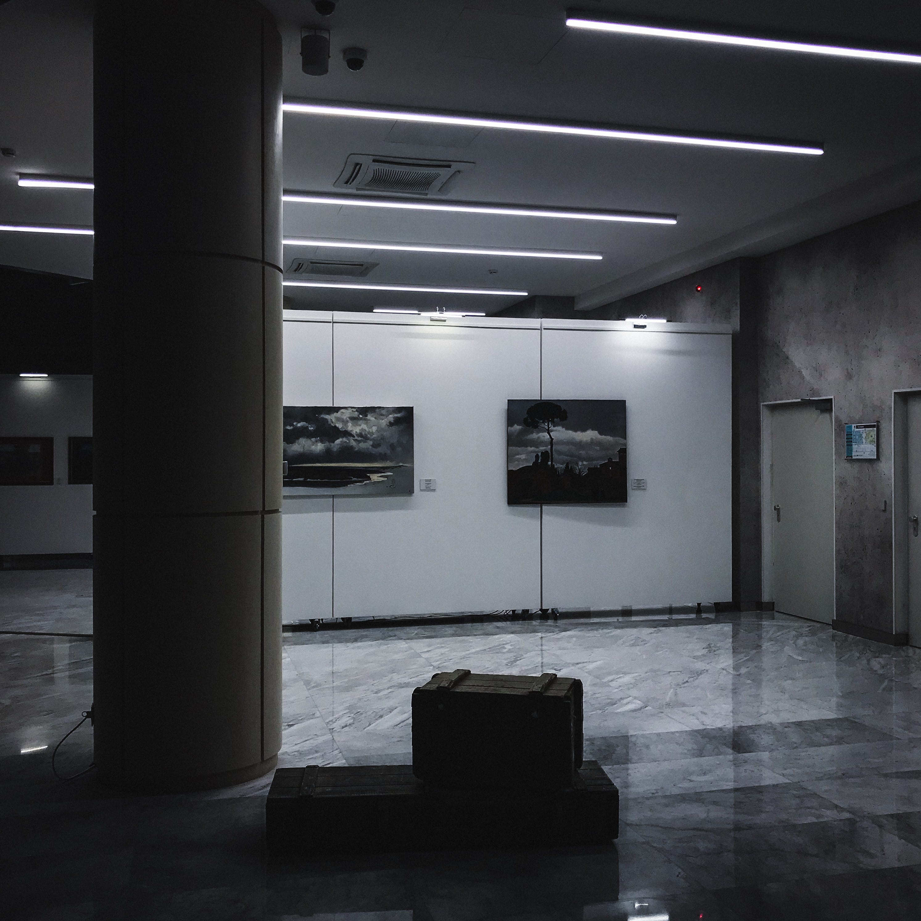 security, hall, lighting, parking garage, no people, waiting room, ceiling, architecture, lighting equipment, empty, tile, corridor, flooring, basement, Phone HD Wallpaper
