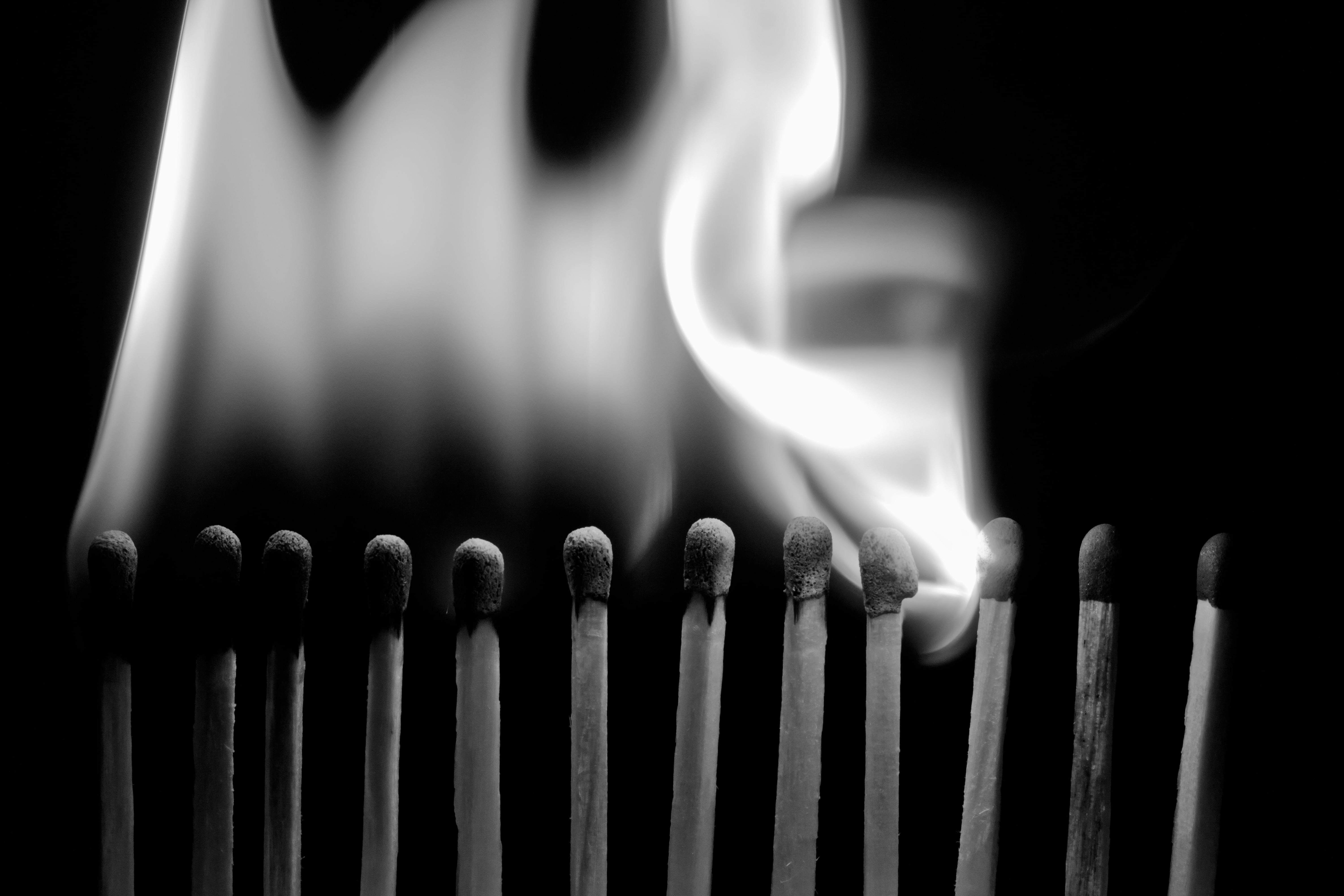 Macro, fire - Natural Phenomenon, lighted, BW, match, heat - Temperature, Infection, Matches, TableTop, Nex-7, Inflamed, Canon  FD, burnt, grayscale, flame, HD Wallpaper