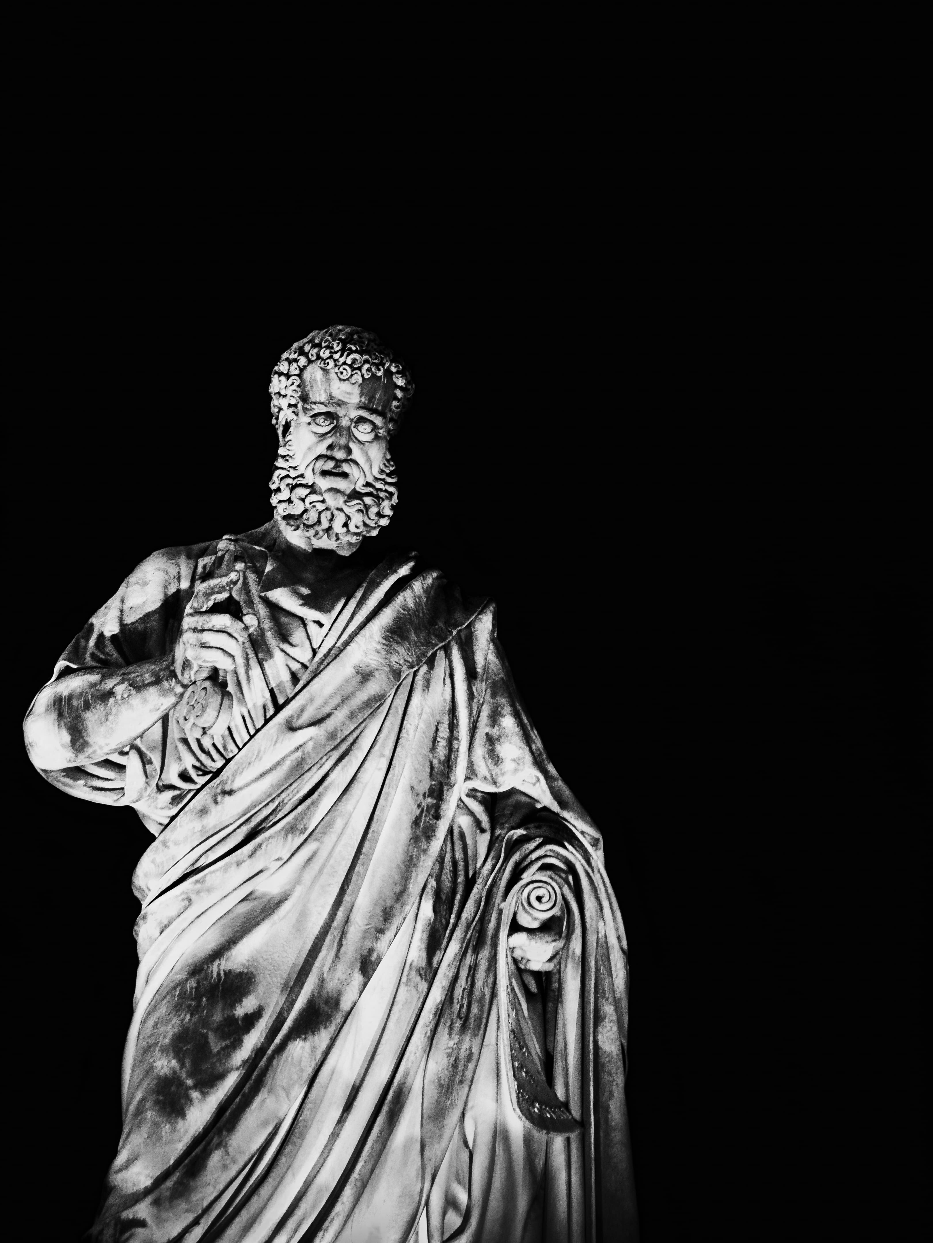 4K, studio shot, st. peters basilica, representation, pope, spirituality, holy petrus, religion, male likeness, dark, no people, belief, copy space, indoors, Phone HD Wallpaper