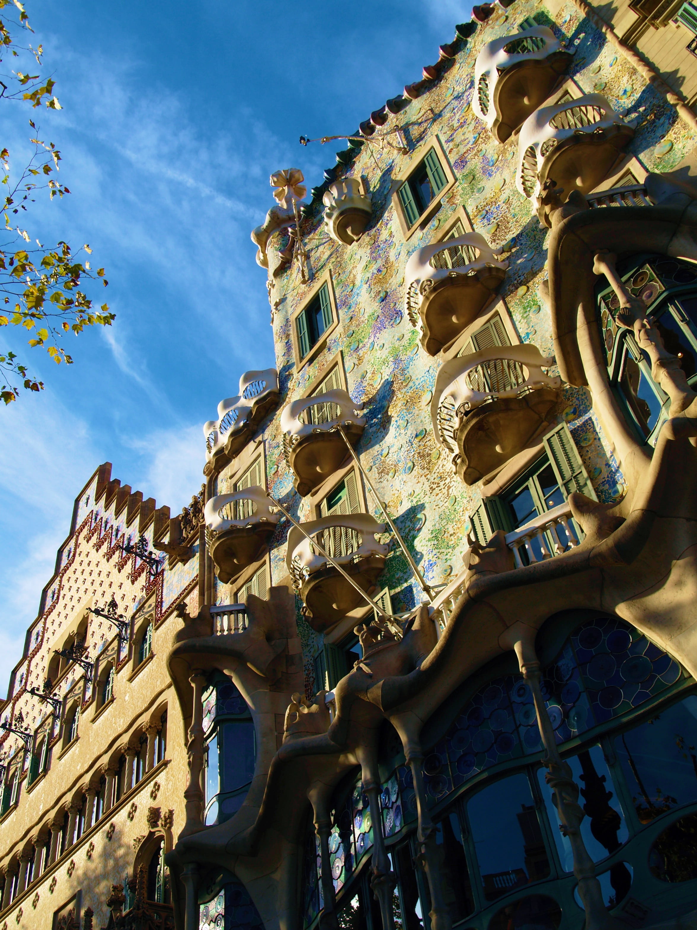 modern Art, day, built Structure, amusement park ride, travel, architecture, catalan, blue, nature, no people, architect, building, building Exterior, famous, Phone HD Wallpaper