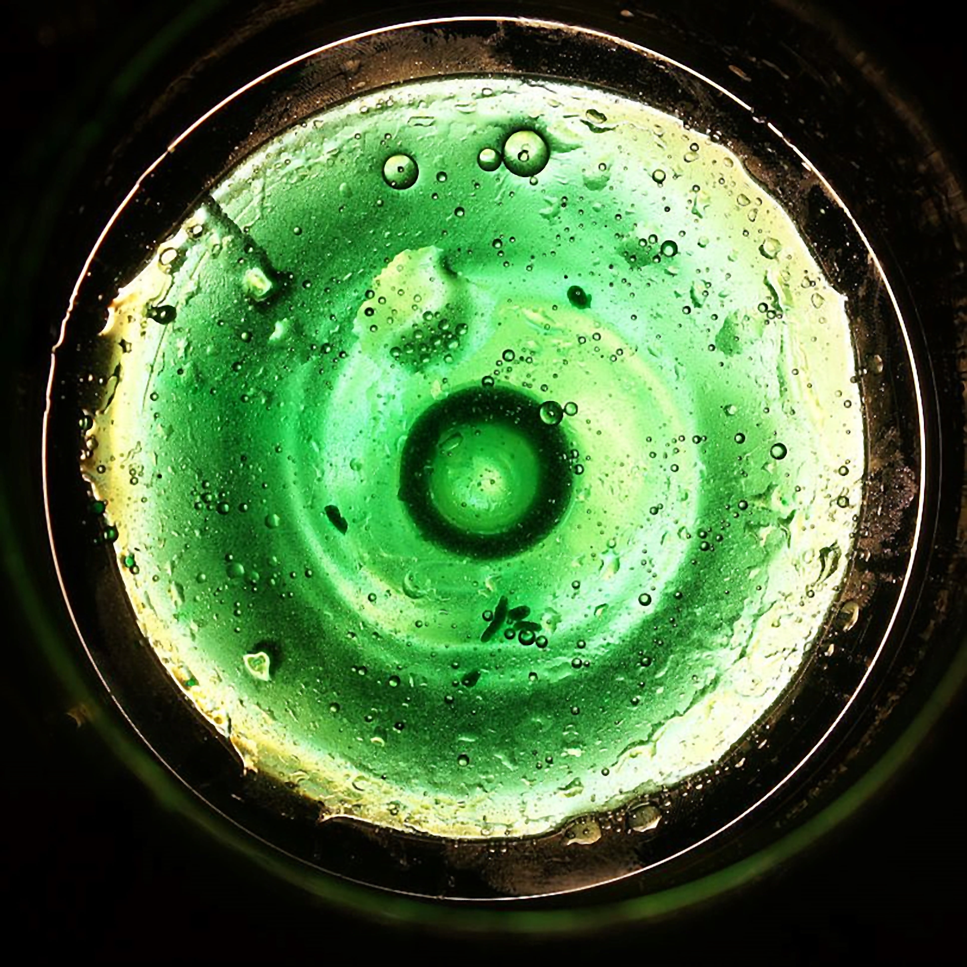 bright, futuristic, vibrant, trendy, surreal, texture, still life, refreshment, decorative, droplet, artwork, glass, no people, drink, glow, effect, artistic, Phone HD Wallpaper
