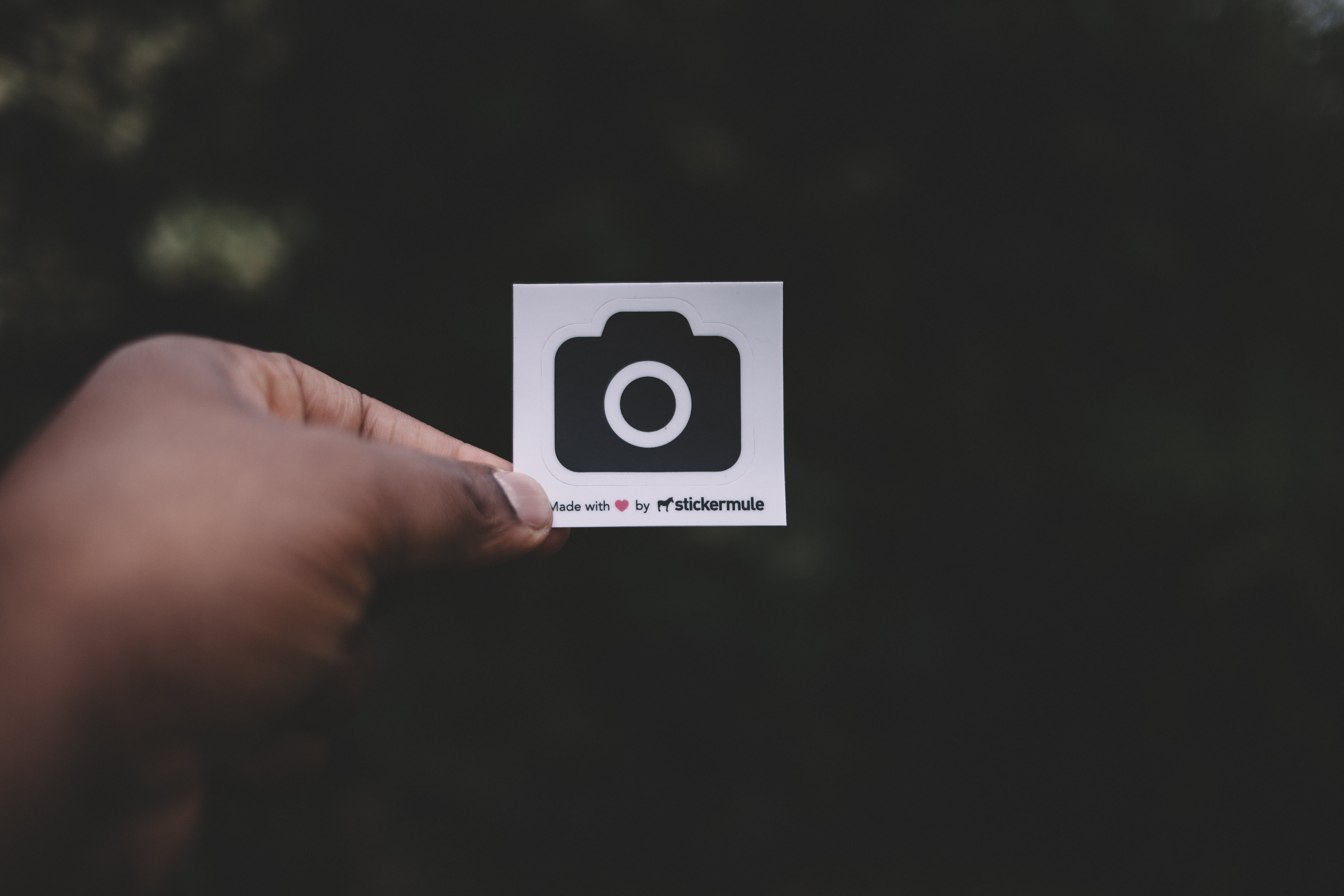 one man only, one person, hand, competition, human finger, human body part, print, text, white, sign, logo, copy space, people, communication, person, camera, HD Wallpaper