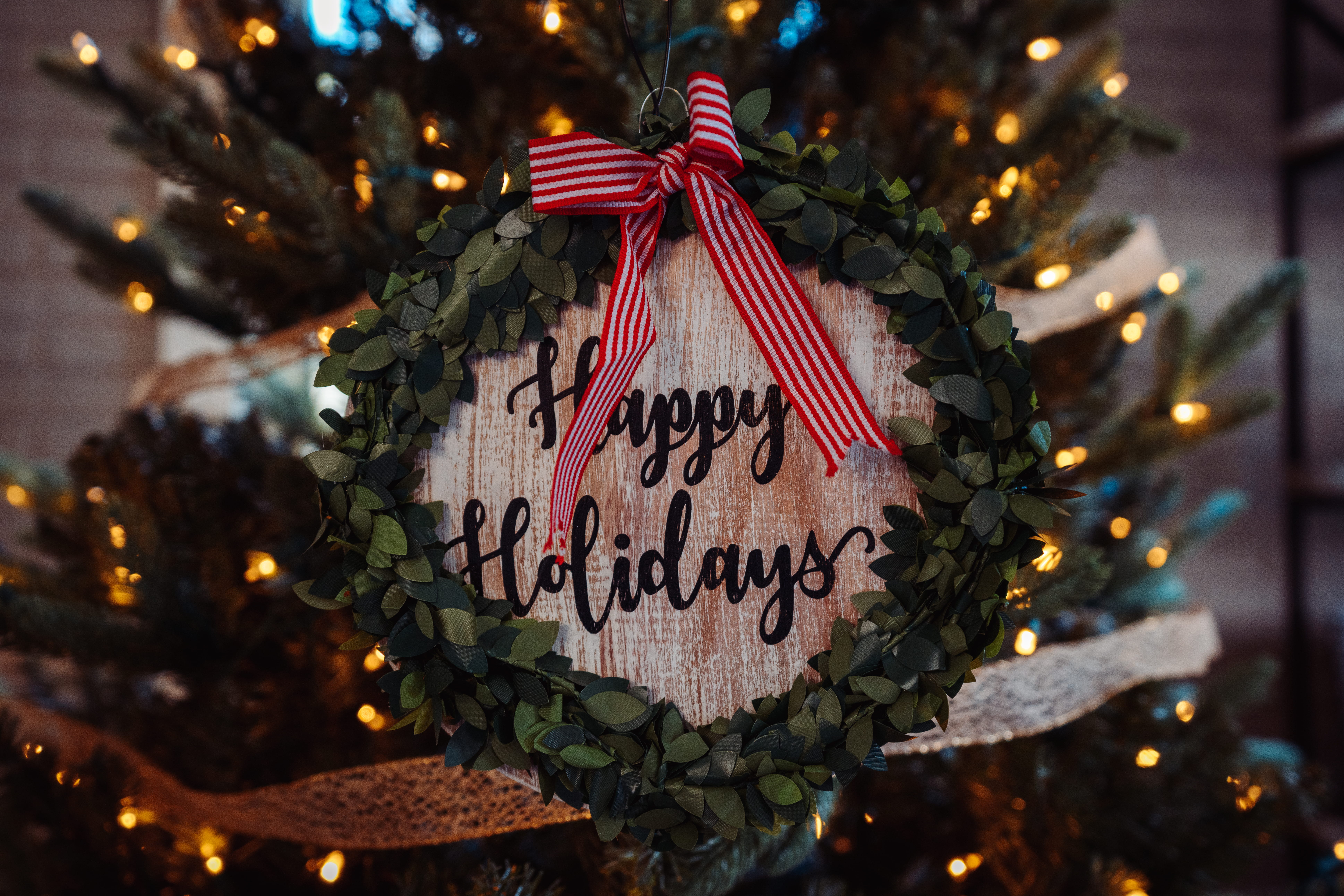 happy holidays, sign, photo, light, board, selective, holiday - event, food, wreath, cookie, celebration, holidays, hanging, message, 8K, communication, HD Wallpaper