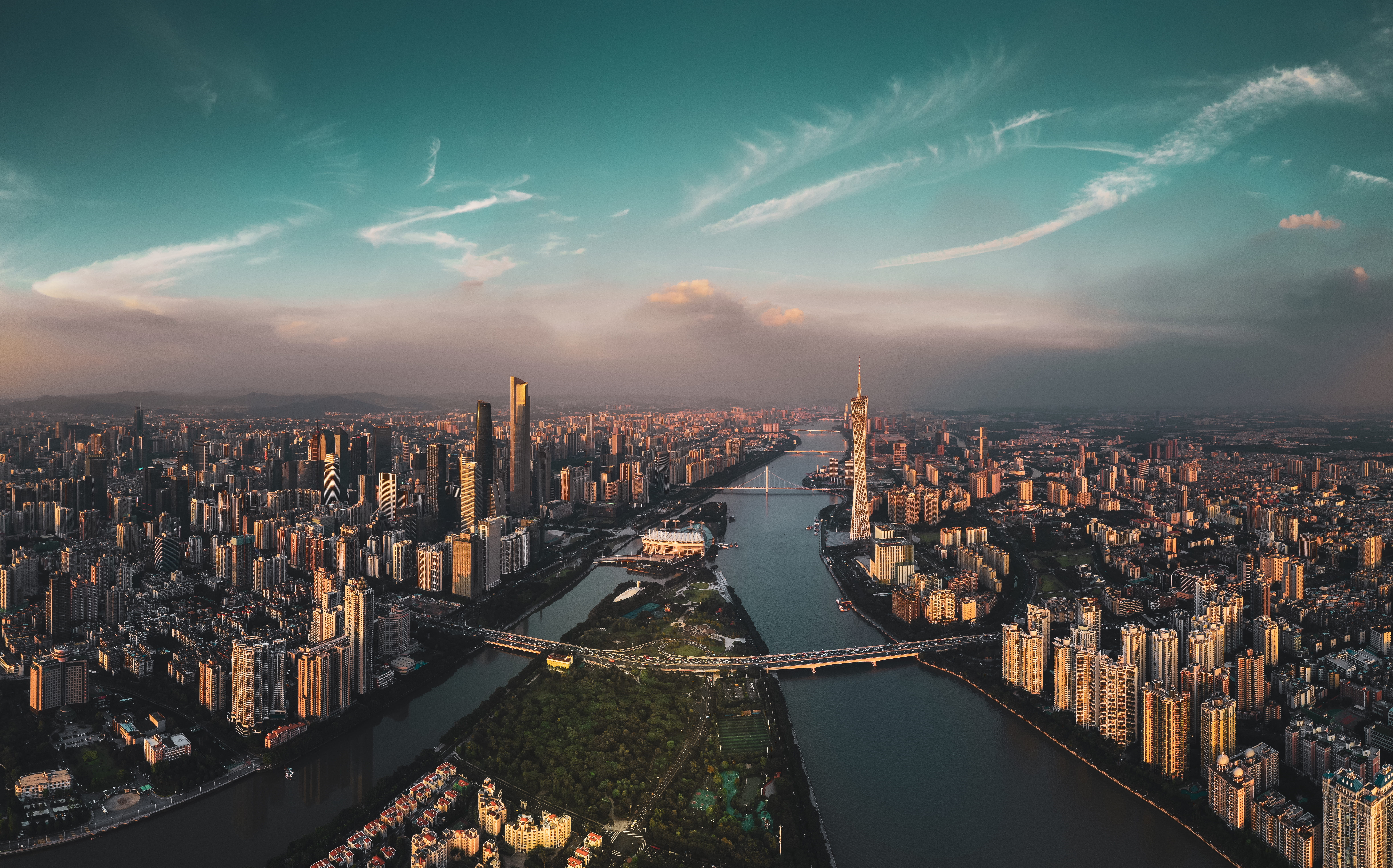 building exterior, financial district, city, guangzhou shi, vehicle, water, scenery, crowded, sky, zhi xin zhong xue er sha dao xiao qu, nature, cityscape, HD Wallpaper