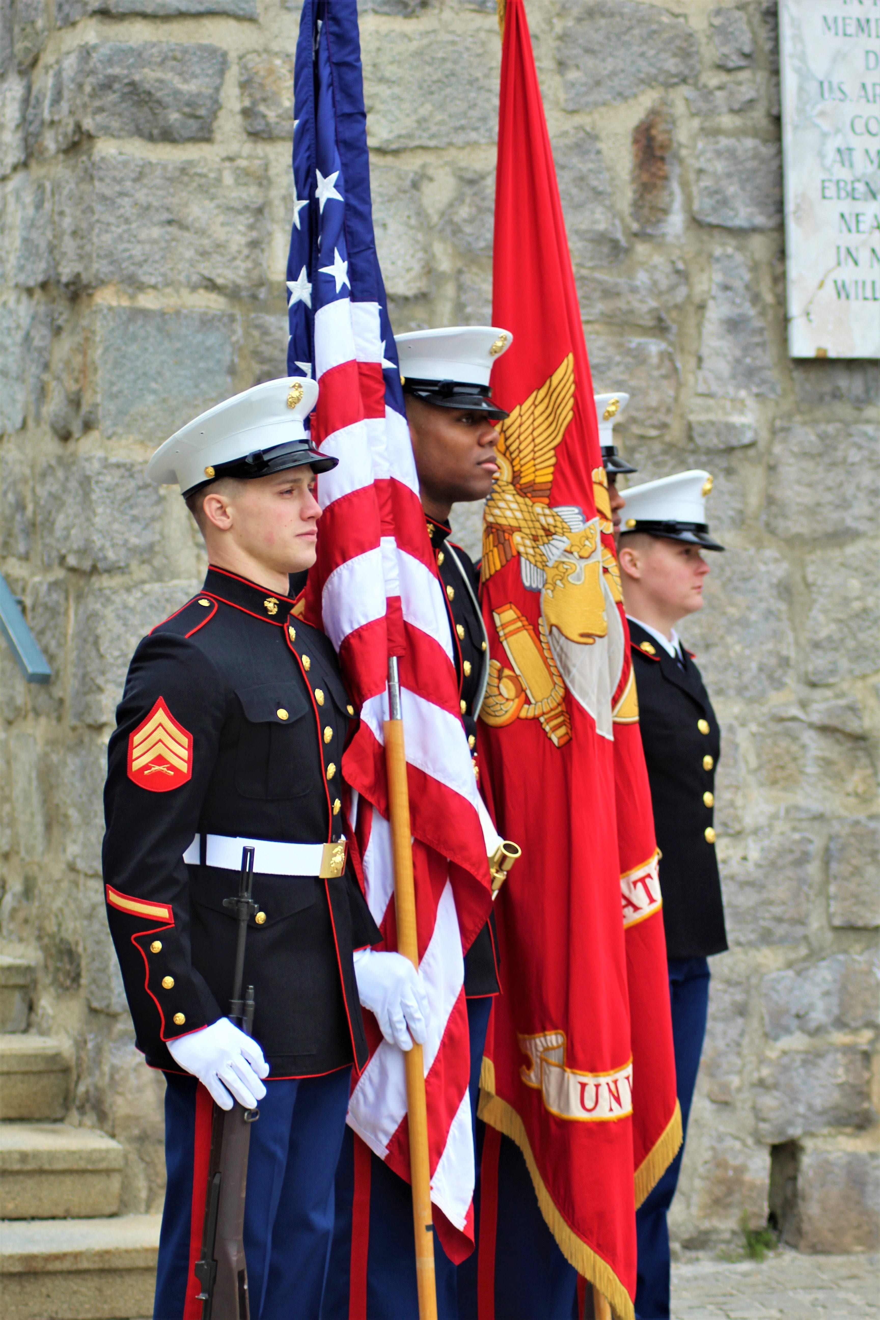 patriotism, group of people, three, unit, war, american, holding, memorial service, latest honor, standing, military uniform, daytime, america, real people, Phone HD Wallpaper