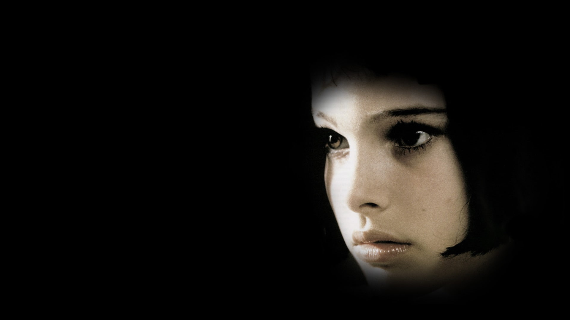 contemplation, body part, Natalie Portman, young adult, 1080P, indoors, Léon: The Professional, copy space, dark, human body part, one person, actress, HD Wallpaper