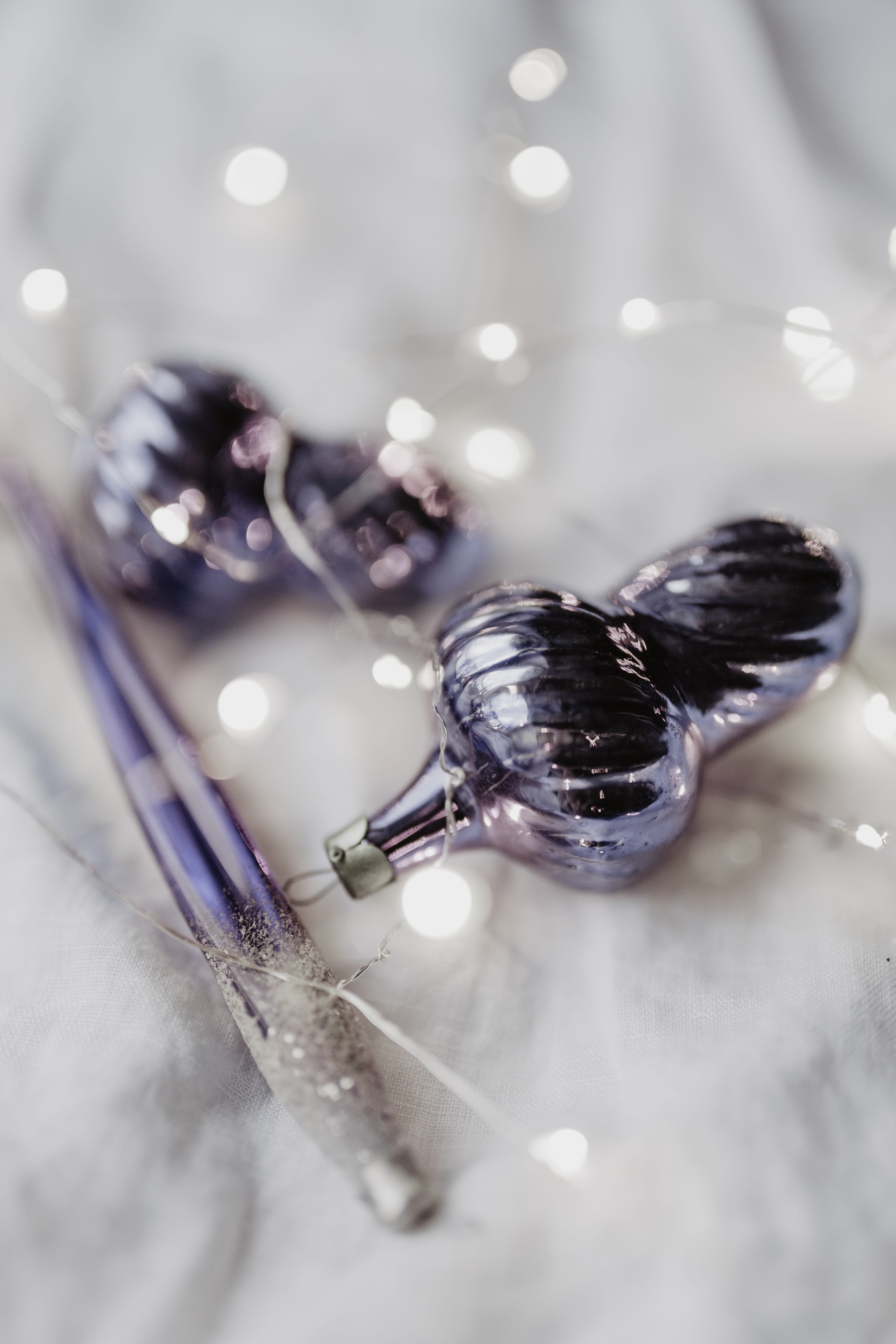 ornaments, spoon, Christmas balls, violet, selective focus, animal wildlife, indoors, close-up, ultra violet, pantone, animal themes, no people, christmas, Phone HD Wallpaper