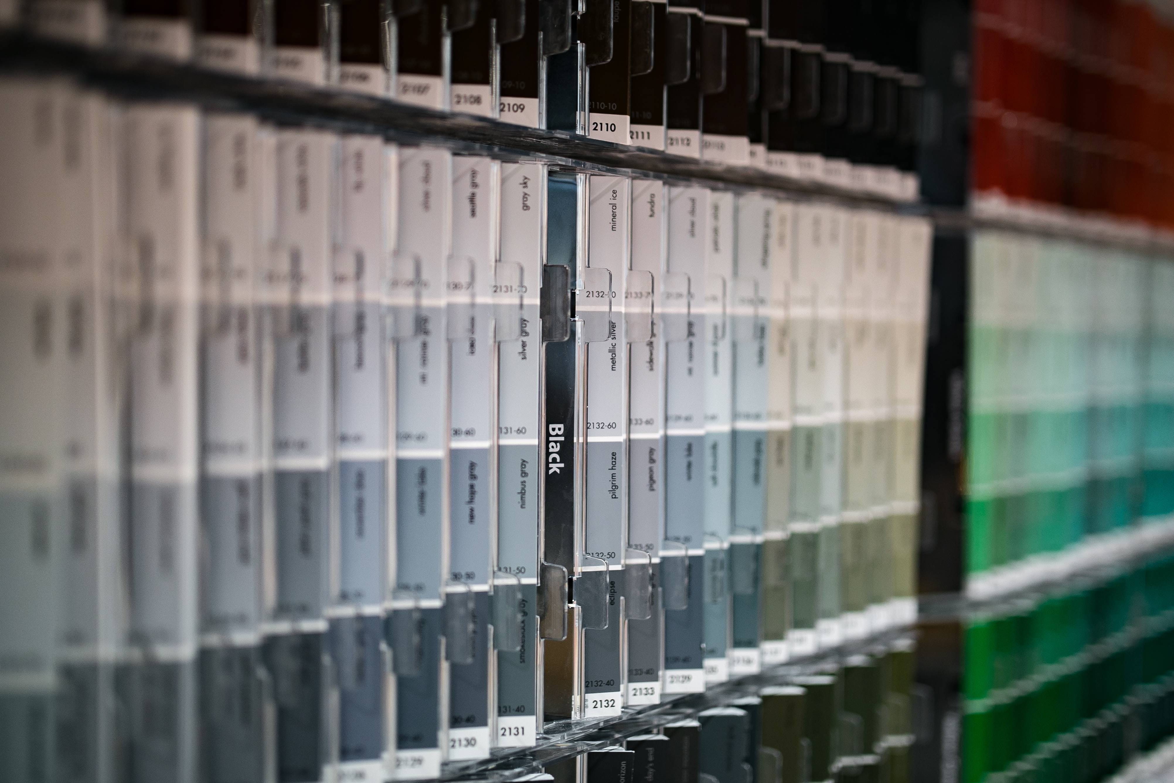 shelf, selective focus, in a row, paint, abundance, industry, architecture, indoors, full frame, business, Wall, pattern, stack, palette, backgrounds, colour, HD Wallpaper