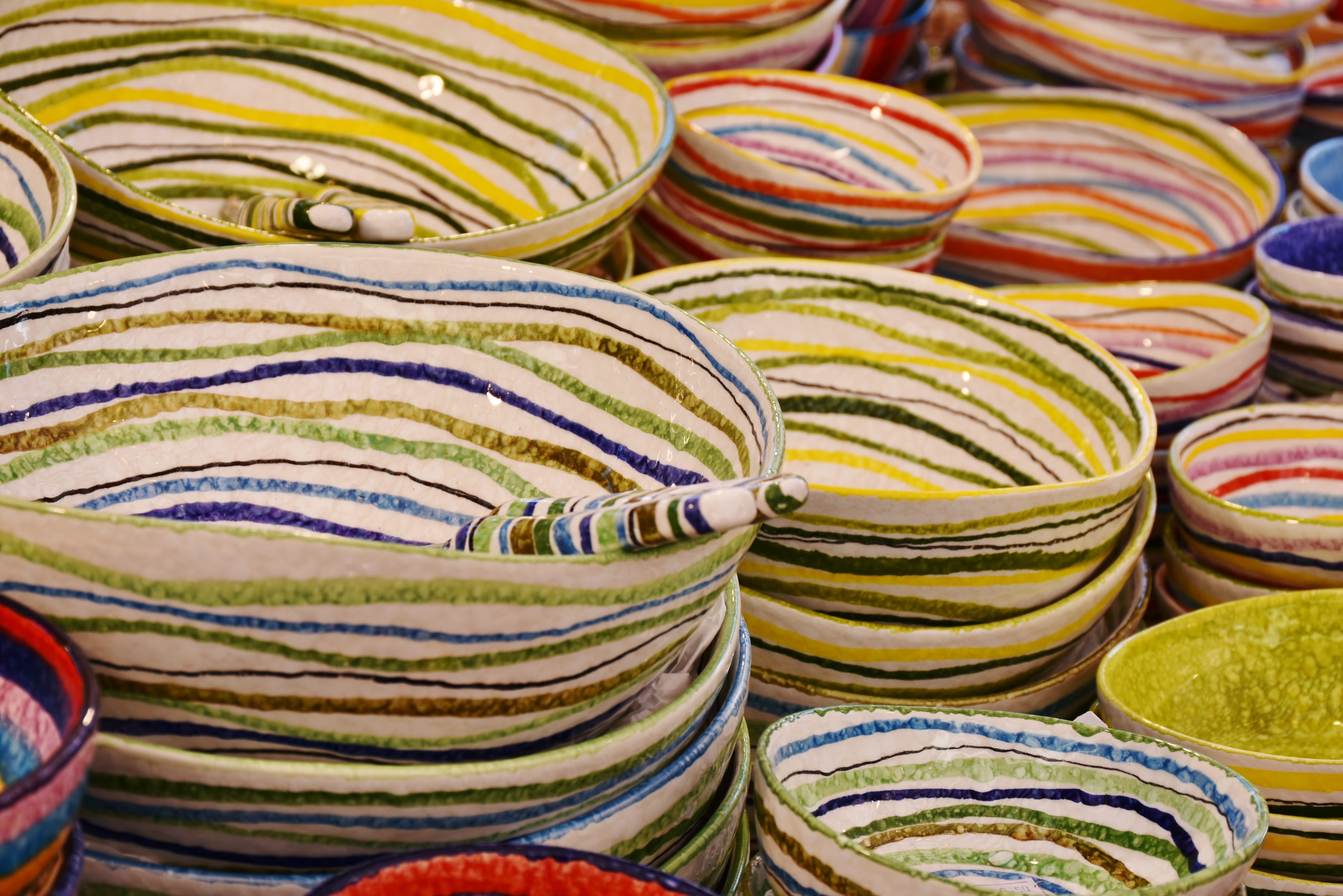 no people, box, abundance, for sale, ceramic, painted, retail, dinnerware, porcelain, large group of objects, container, plate stack, pattern, tableware, HD Wallpaper