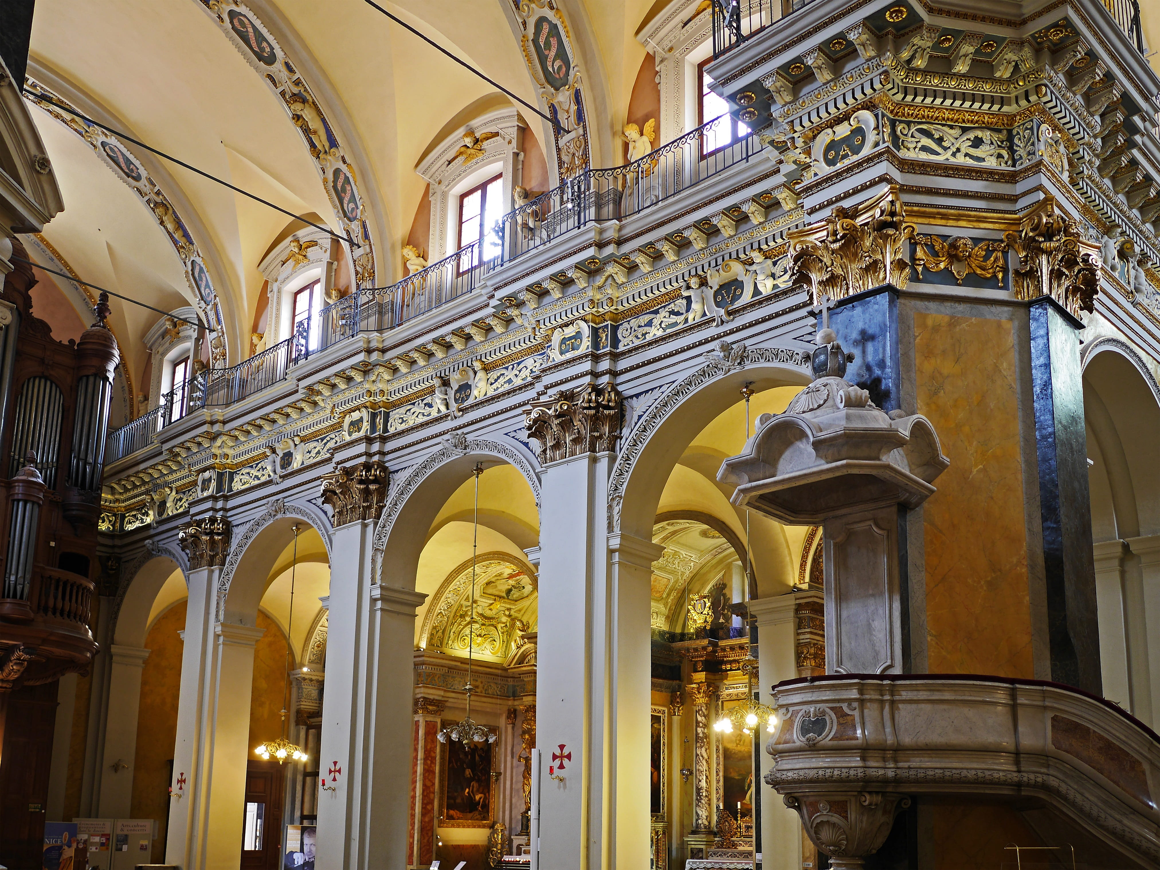side altars, ornate, building, house of worship, gold colored, built Structure, city, architectural Column, historically, Aisle, building exterior, gold, HD Wallpaper