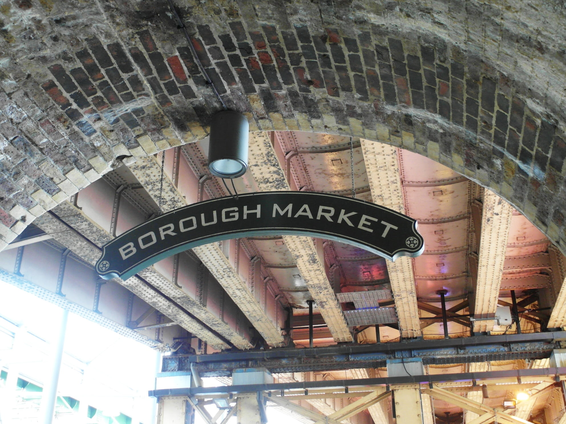 transportation, london, arch, low angle view, connection, outdoors, information, architecture, no people, 1080P, architectural column, metal, travel destinations, HD Wallpaper
