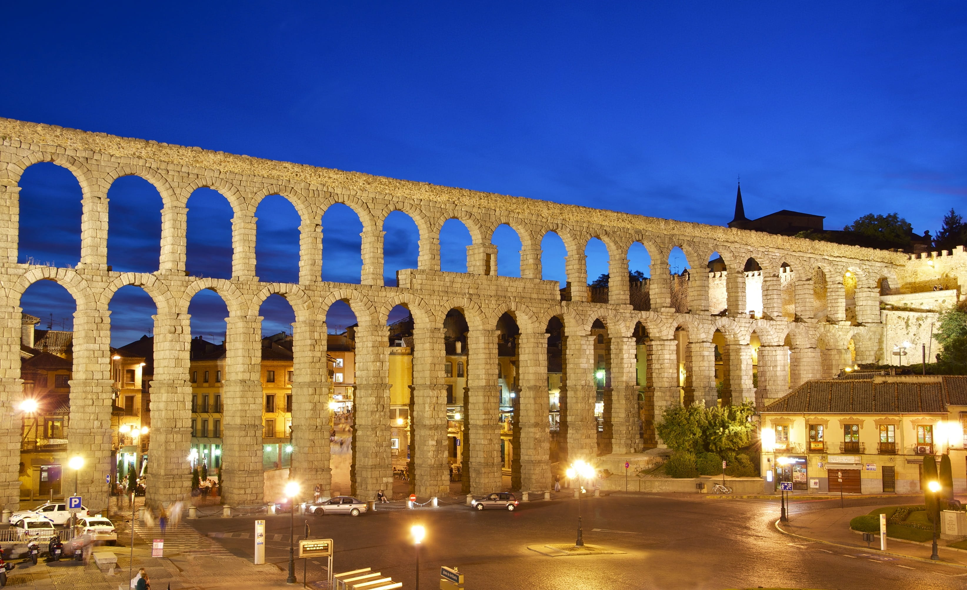 roman, the past, night, incidental people, spain, heritage, architectural column, street light, travel, nightlife, bridge, beige, monument, history, segovia, HD Wallpaper