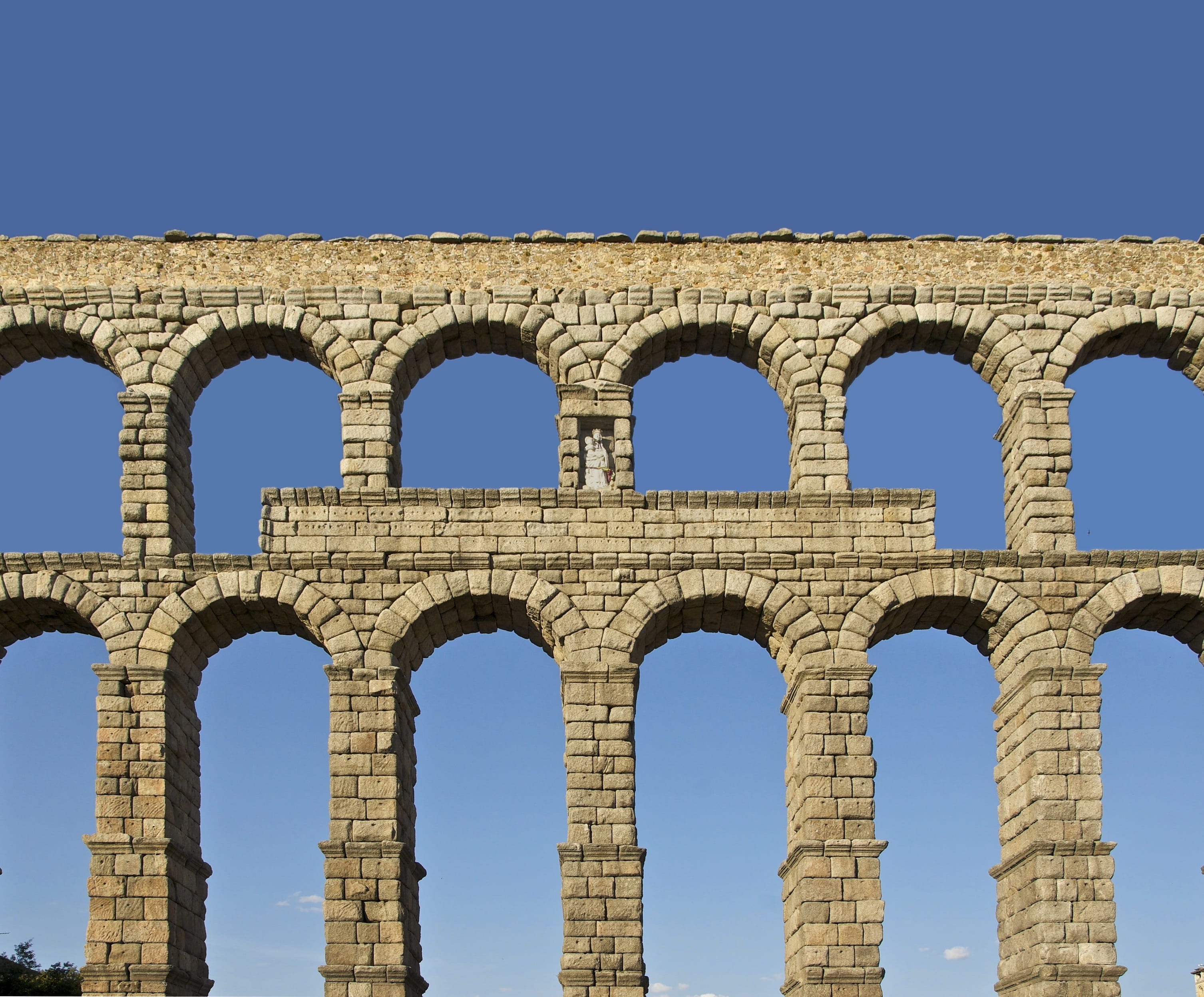2K, old ruin, amphitheater, low angle view, the past, old, historic, outdoors, Roman, Spain, archaeology, tourism, ancient civilization, roman, ancient, HD Wallpaper