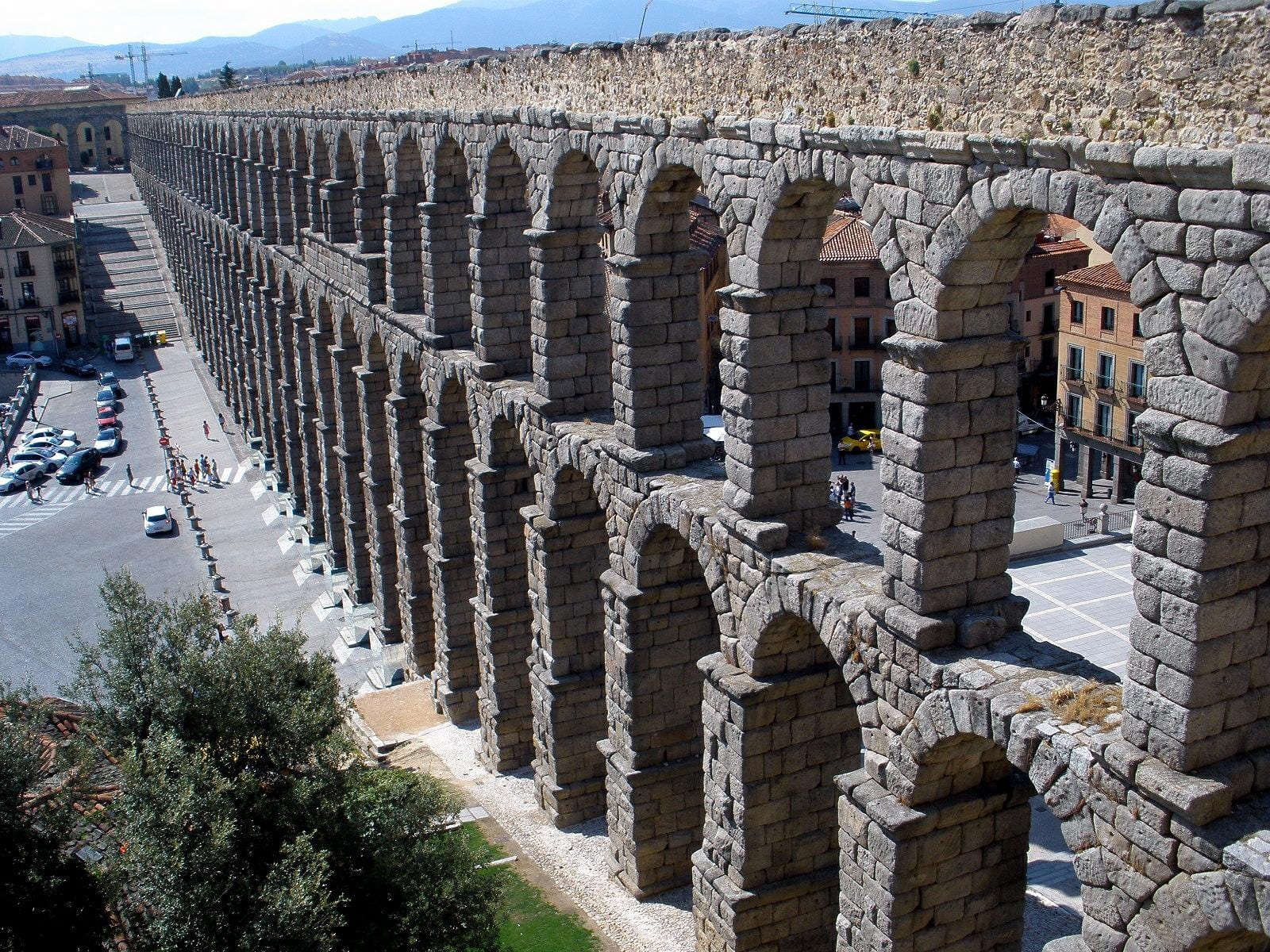 landmark, segovia, the past, historical, building exterior, architectural column, sunlight, architecture, archaeology, history, high angle view, travel destinations, HD Wallpaper