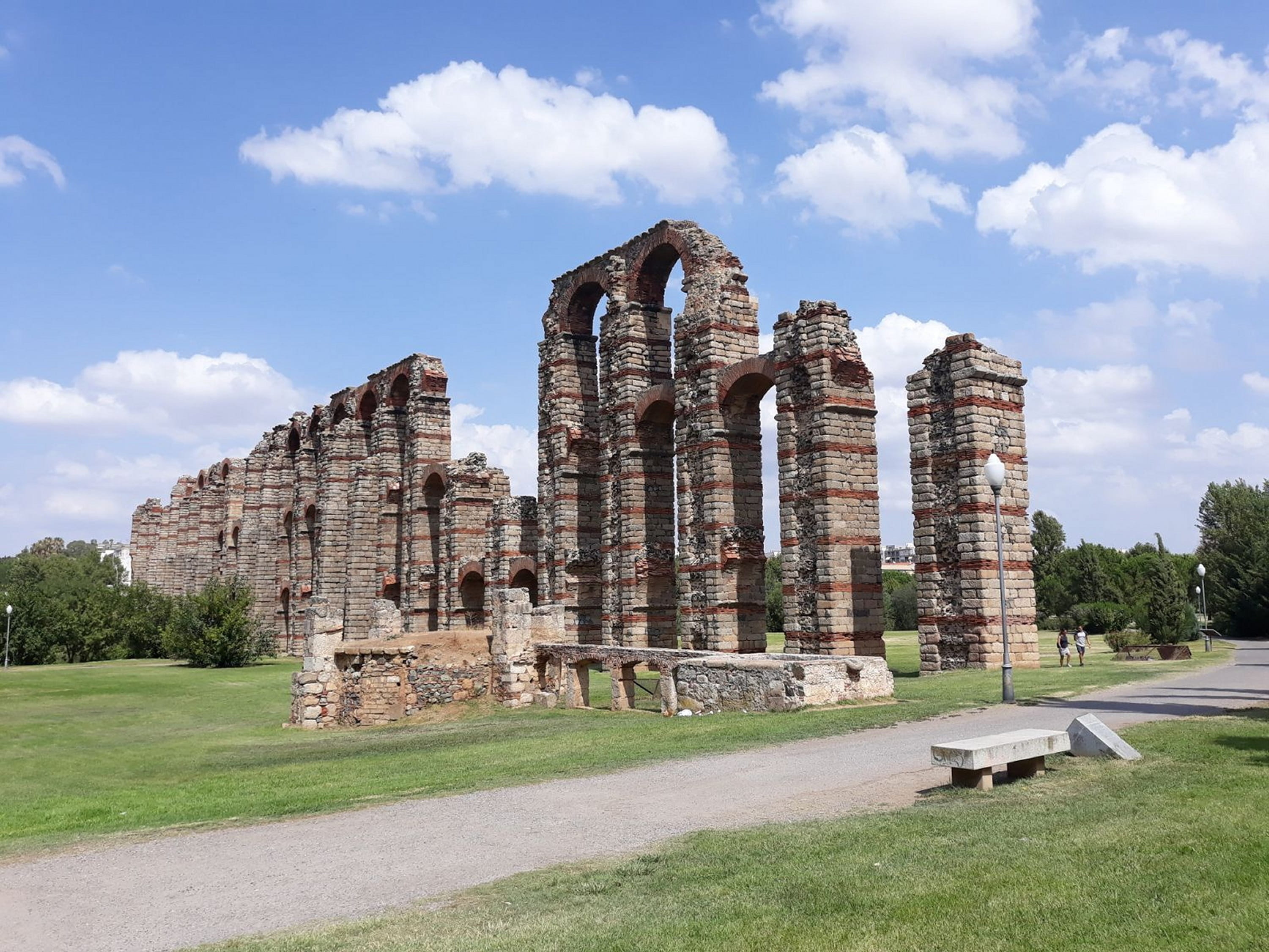 nature, place of worship, built structure, ruined, day, old, no people, ancient civilization, aqueduct of the miracles, outdoors, architecture, merida, HD Wallpaper