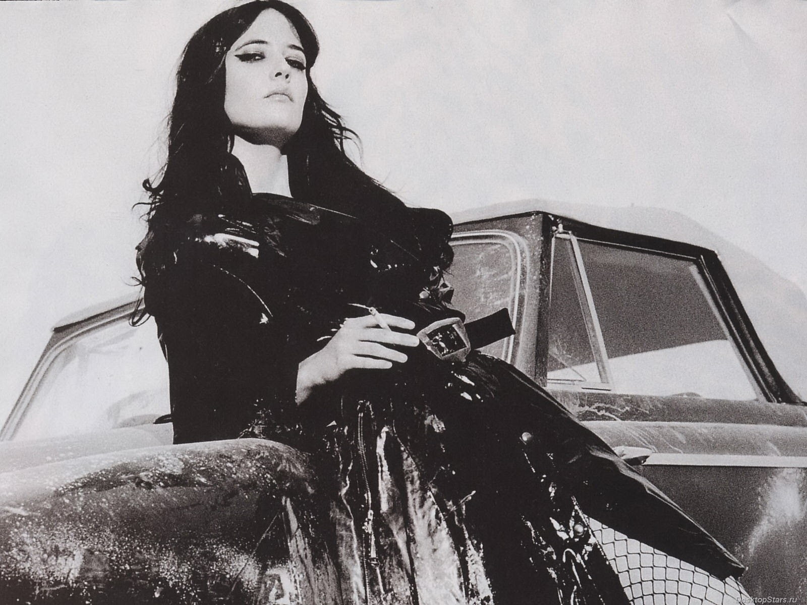 Eva Green, car, 720P, looking at camera, portrait, cold temperature, real people, women, monochrome, transportation, celebrity, actress, young adult, leisure activity, HD Wallpaper