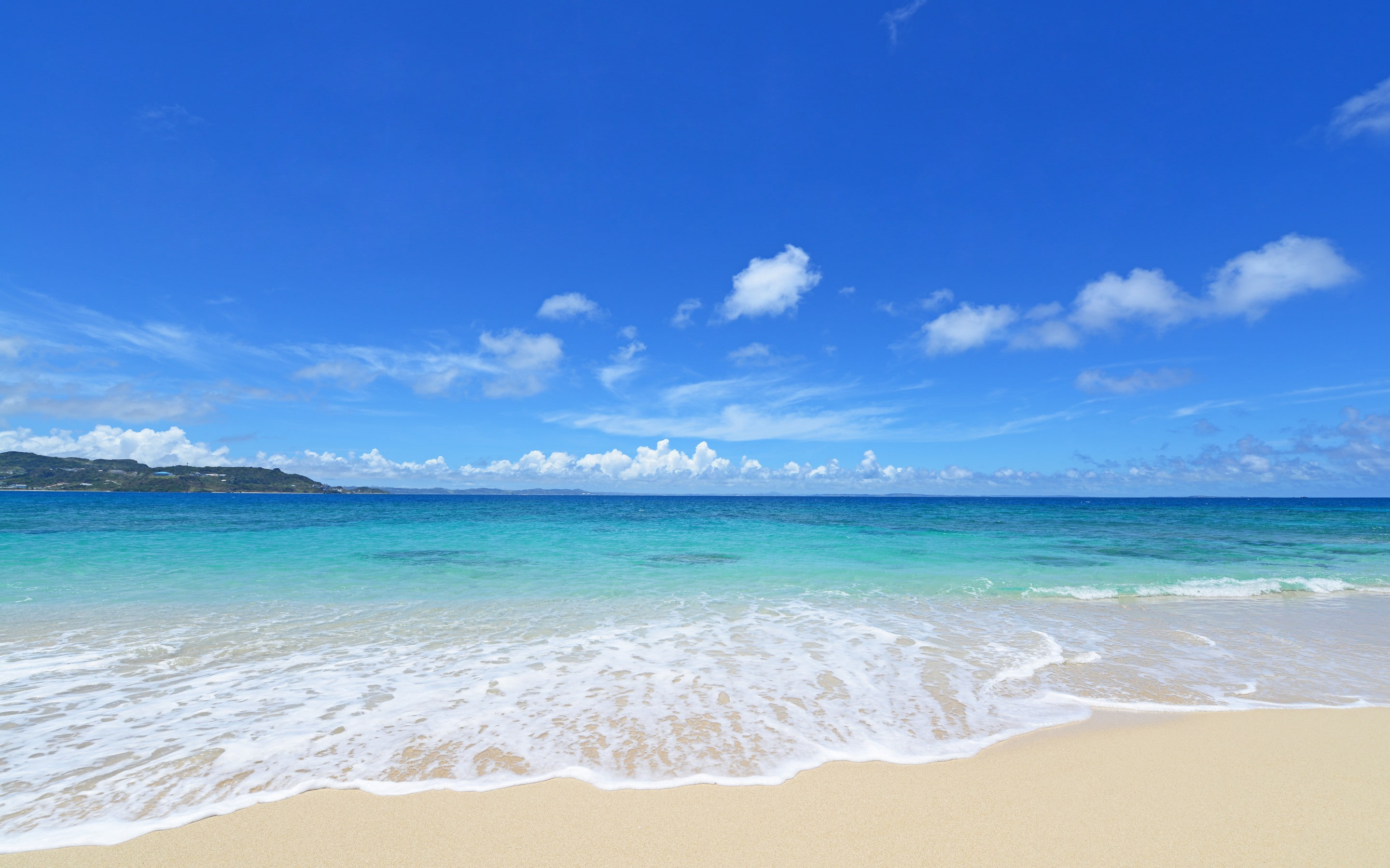 summer, Sea, sand, hd backgrounds, shore, blue, shoreline, mountain, paradise, 2K, Nature s, s, beach, green, HD Wallpaper