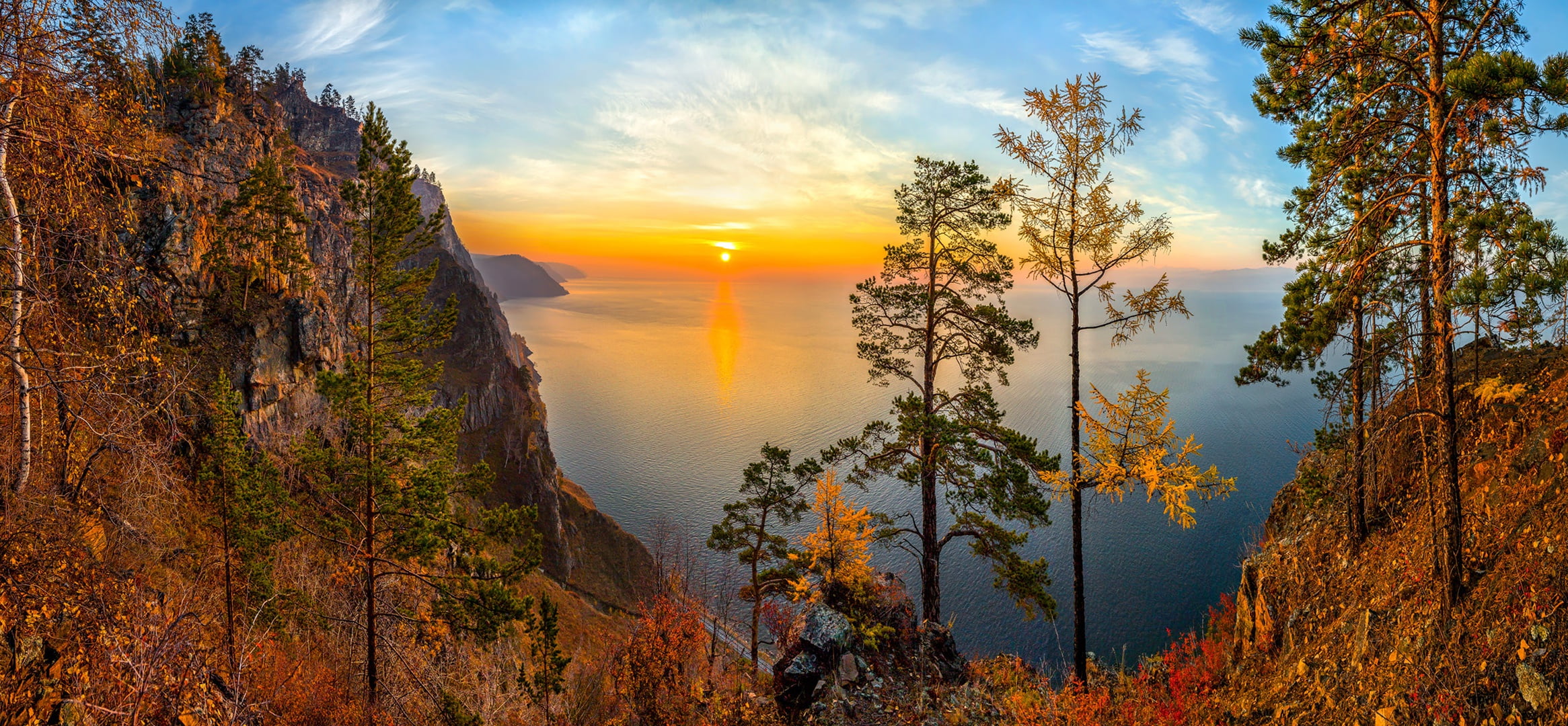 Russia, famous Place, tree, trees, lake, outdoors, nature, leafed, hill, sea, change, cliff, no People, multi Colored, orange Color, travel, land, vibrant Color, HD Wallpaper