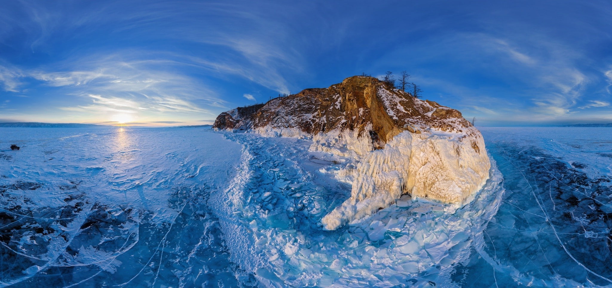 clouds, scenics - nature, winter, no people, ice, Panoramas, blue, Jeep, sea, Frost, cold temperature, sky, horizon over water, frozen, island, solid, glacier, HD Wallpaper