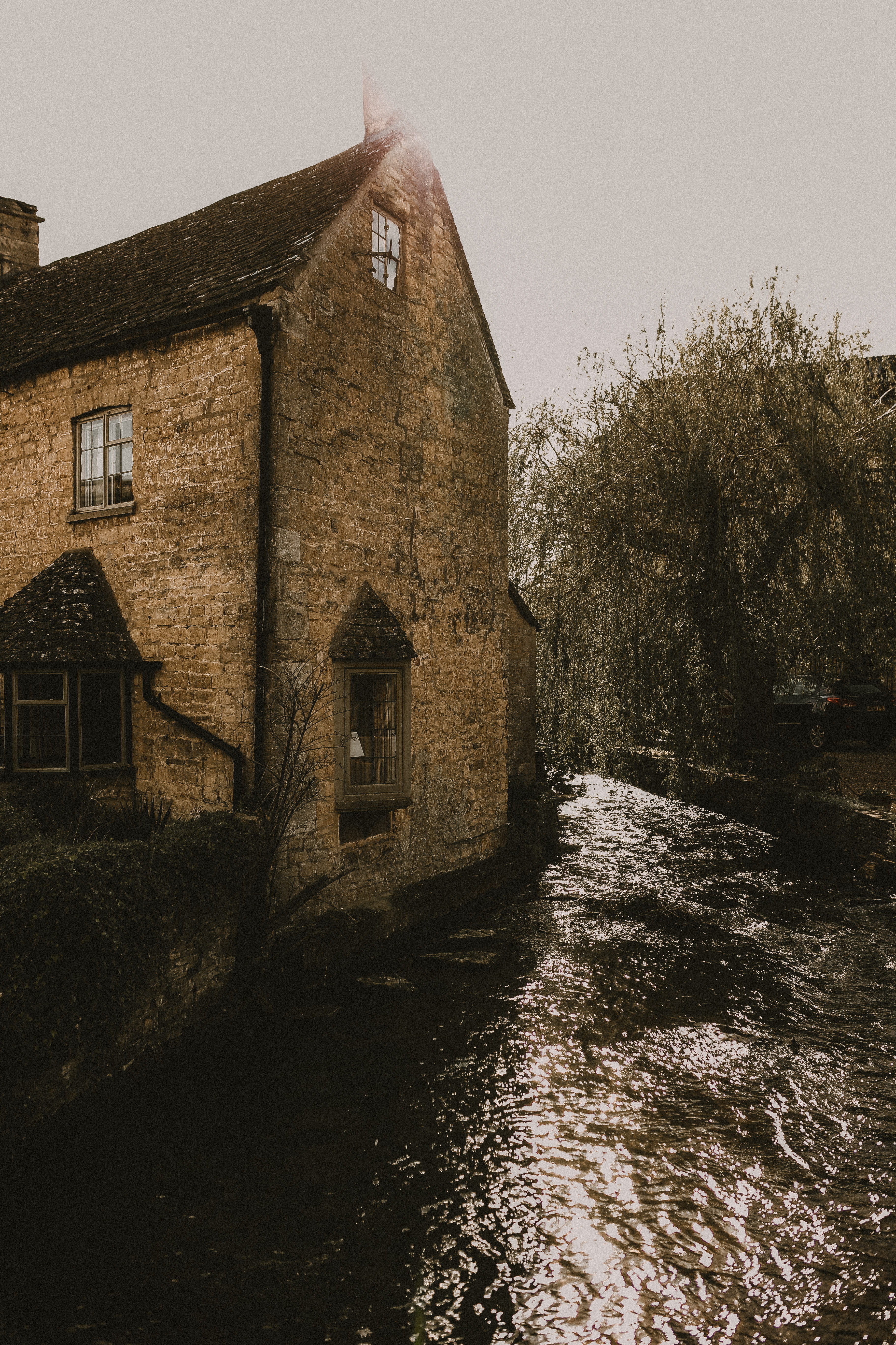 cozy, sky, cosiness, outdoors, building exterior, home, moat, window, village, water, england, ditch, built structure, waterfront, hygge, day, magical, Phone HD Wallpaper