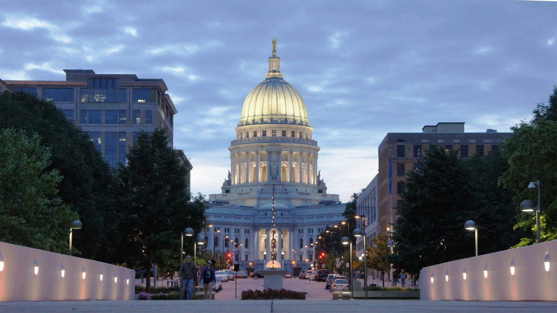 1080P, city, government, wisconsin state capitol, sky, building, architectural column, dome, outdoors, tree, nature, travel destinations, architecture, HD Wallpaper