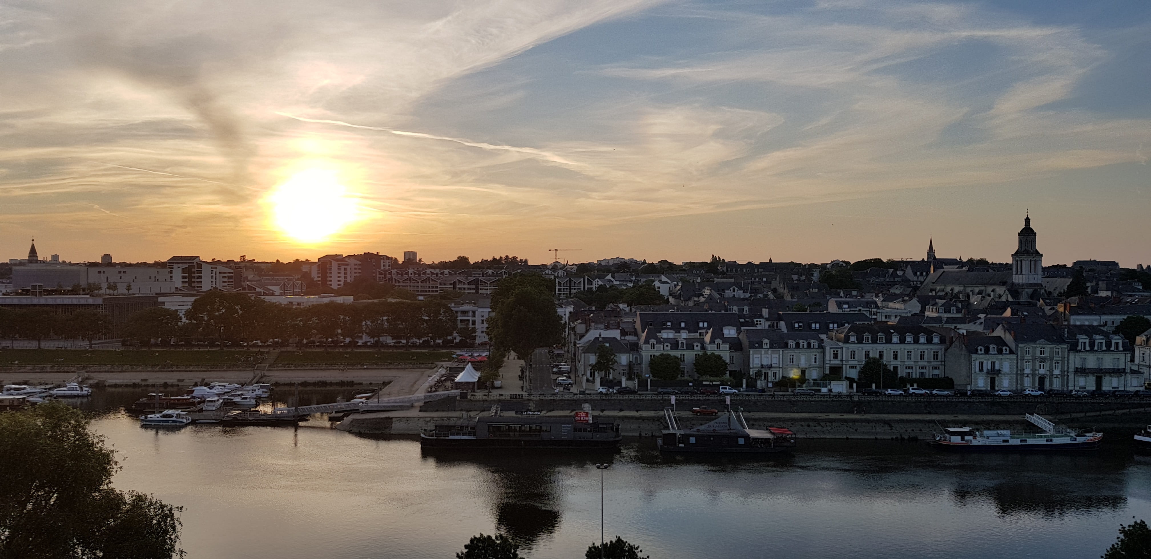 france, quiet, building exterior, clouds, no people, city, waters, sky, built structure, travel, panorama, building, twilight, color, calm, passenger craft, HD Wallpaper