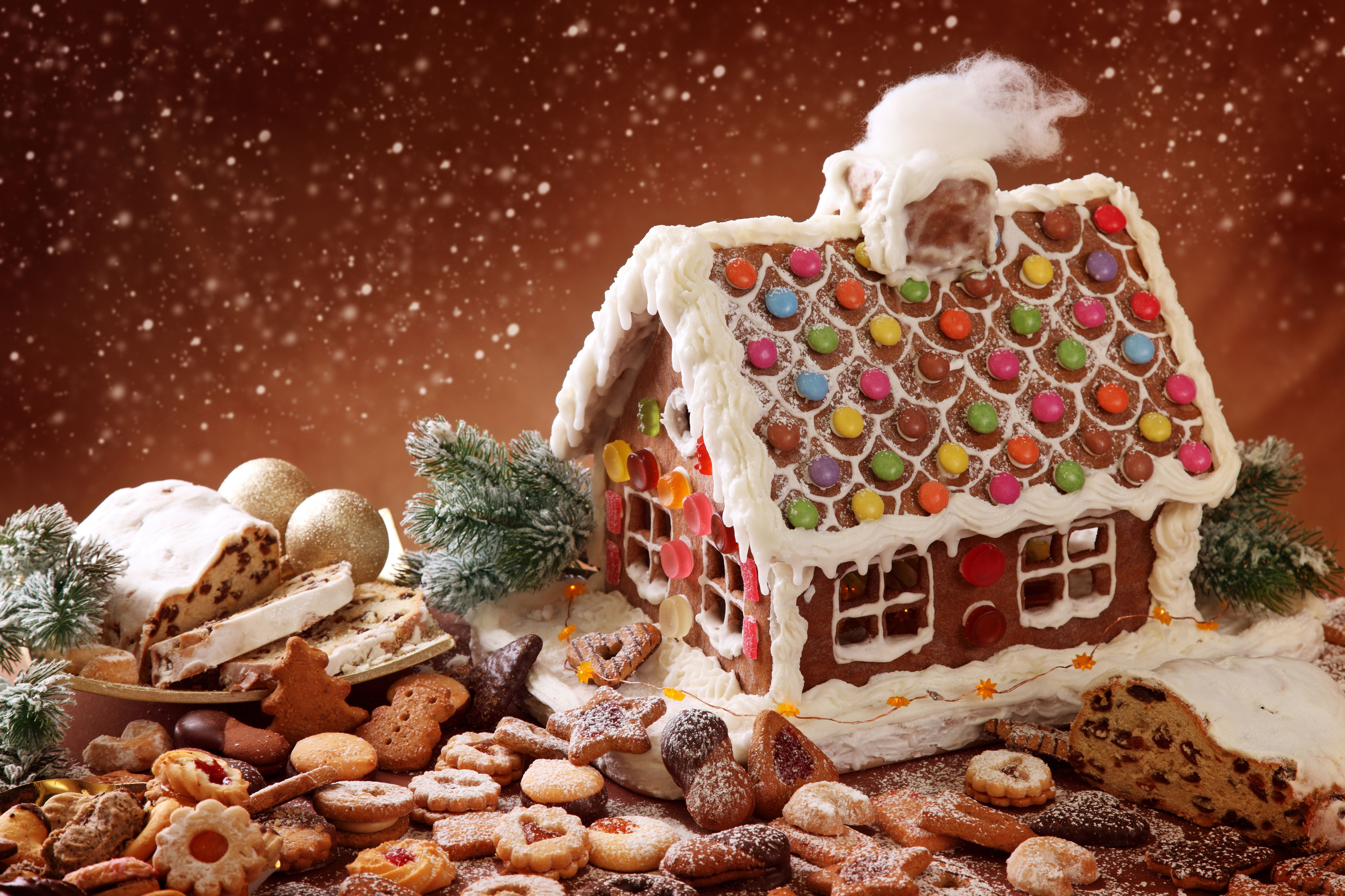 holiday, sponge, powder, baking, lodge, winter, magic, sweets, 8K, cake, country, christmas, snowfall, gingerbread, cookies, HD Wallpaper