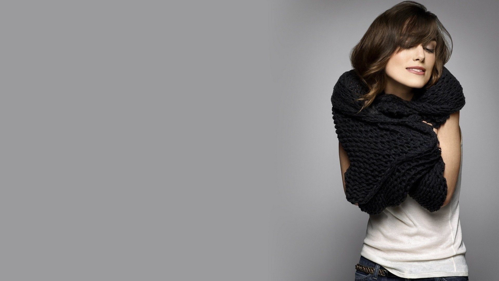 turtleneck, simple background, beautiful woman, hairstyle, women, clothing, young adult, portrait, copy space, sweater, studio shot, gray, one person, casual clothing, HD Wallpaper