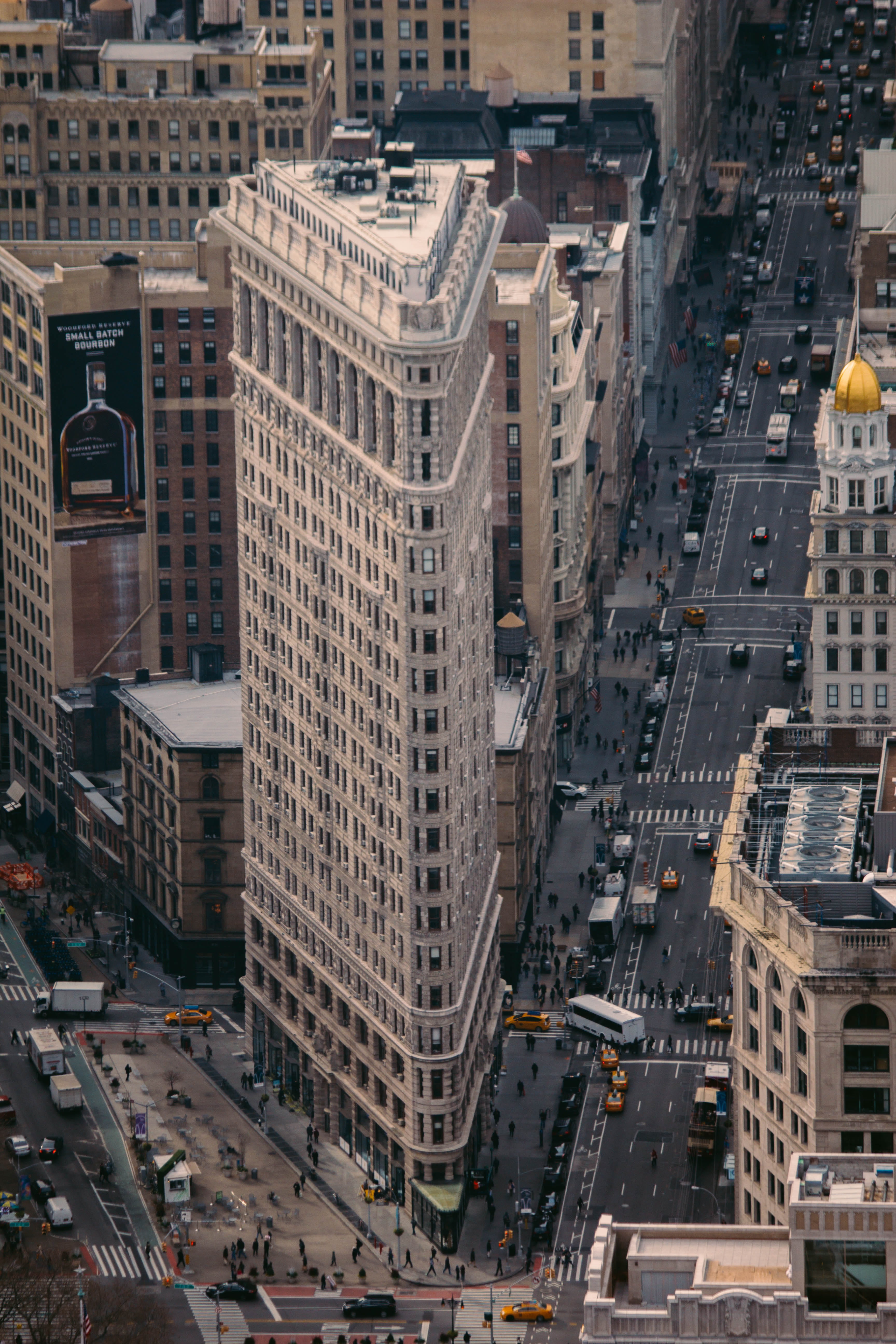 tall, 5K, travel, city, car, skyscrapers, street, aerial, skyline, streets, transportation, land vehicle, architecture, traffic, built structure, tower, Phone HD Wallpaper