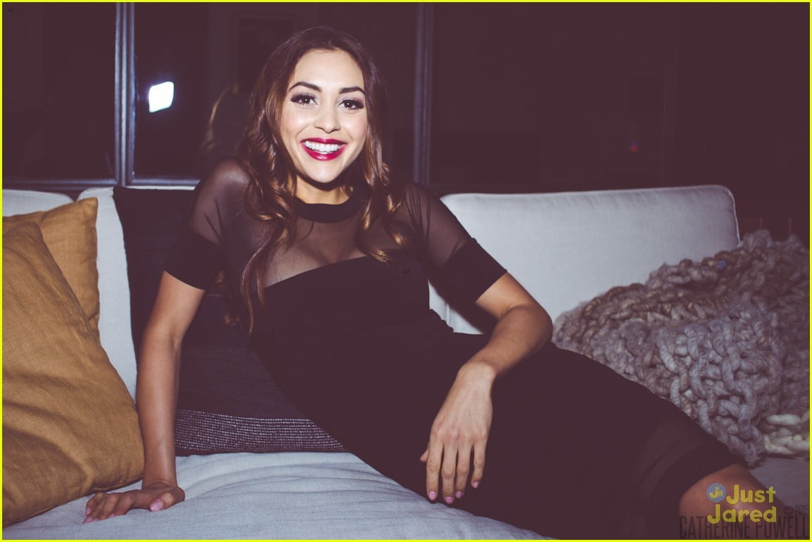 black, bed, one person, portrait, real people, furniture, Lindsey Morgan, indoors, beautiful woman, leisure activity, young women, hairstyle, sitting, Latinas, HD Wallpaper