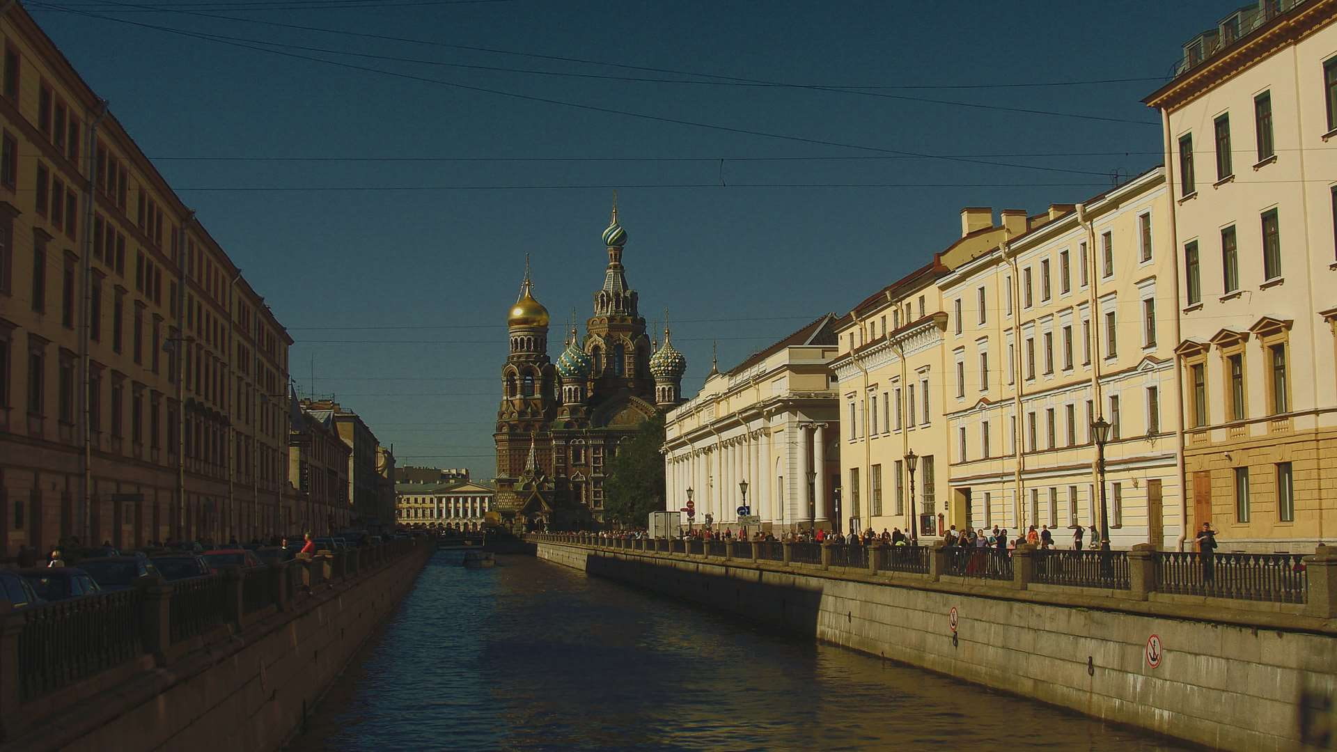 building exterior, saint petersburg, religion, canal, nature, incidental people, architecture, cathedral, sankt peterburg, spirituality, rossiya, place of worship, HD Wallpaper
