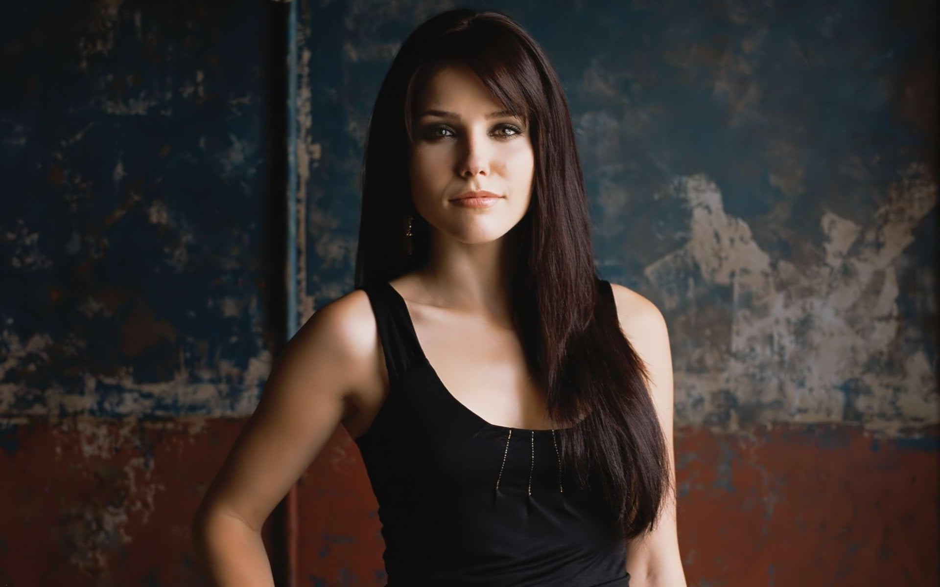 sleeveless top, indoors, brunette, looking at camera, 1080P, long hair, women, actress, portrait, Brook Davis, beauty, looking at viewer, Sophia Bush, HD Wallpaper