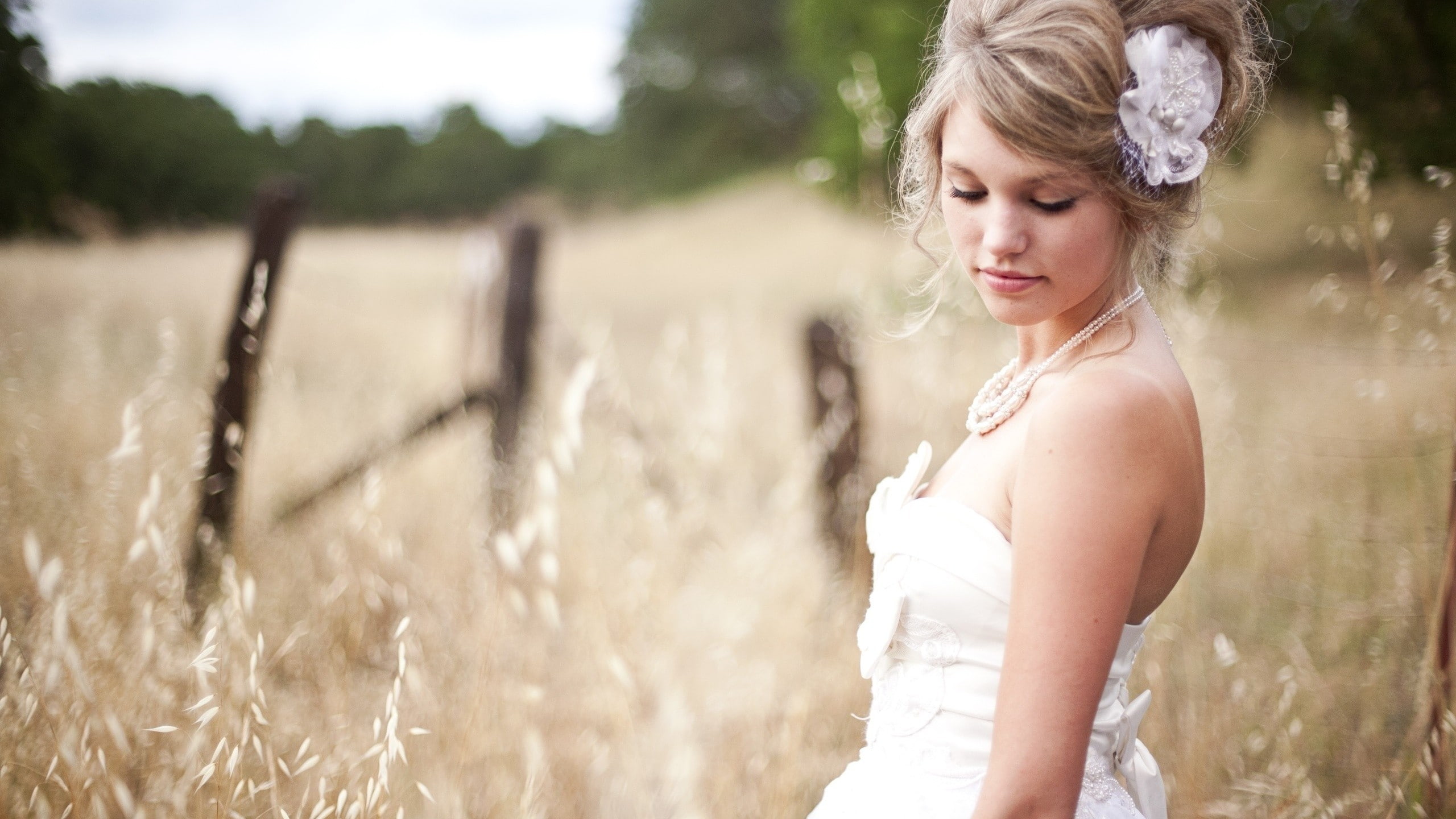 nature, blond hair, adult, beautiful woman, event, fashion, young adult, bride, wedding, beauty, beautiful people, hair, contemplation, young women, women, HD Wallpaper