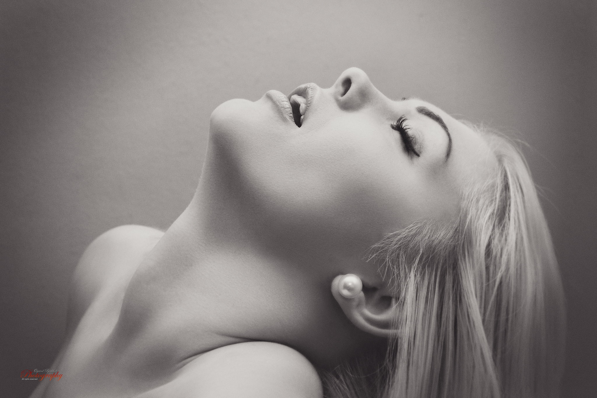 Øyvind Bjerkholt, closed eyes, 1080P, blonde, moaning, monochrome, open mouth, face, women, HD Wallpaper