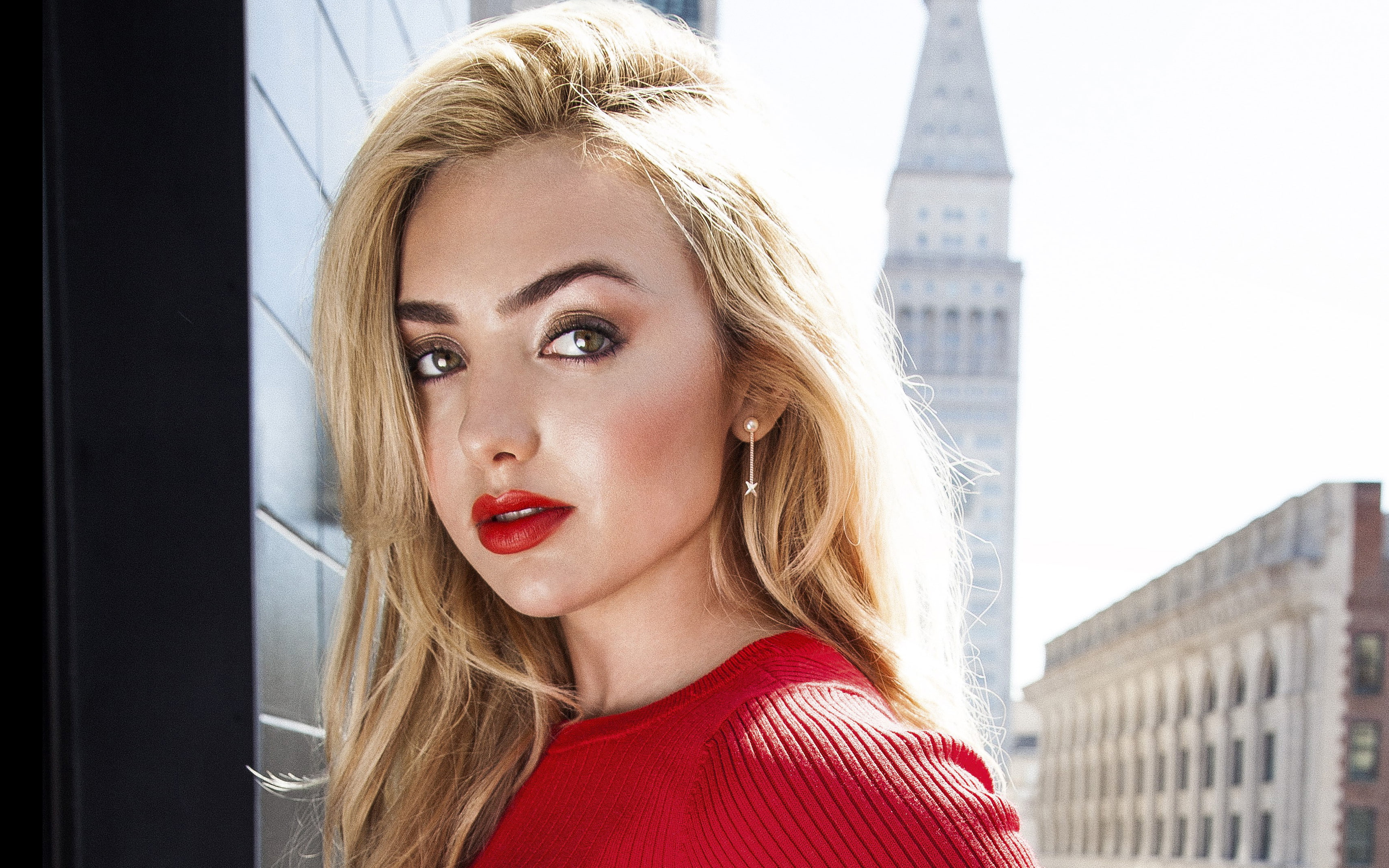 built structure, blond hair, List, human face, young women, red, headshot, 2K, beauty, Peyton, young adult, building exterior, portrait, 2017, one person, HD Wallpaper