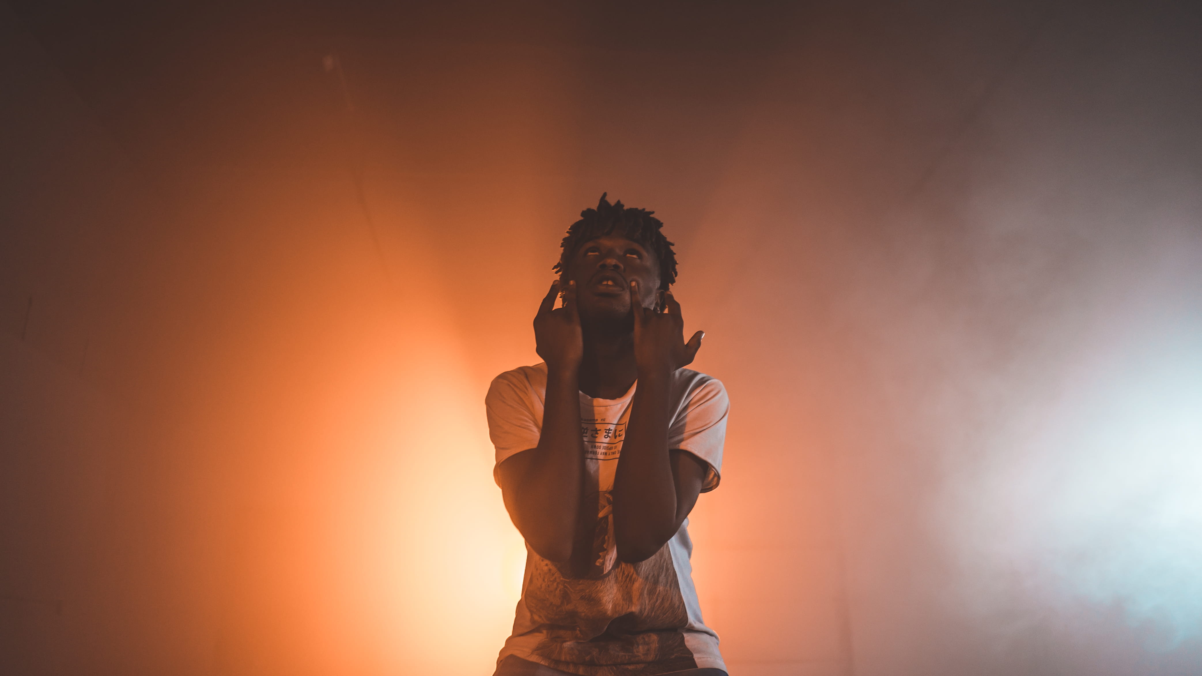 bt, black skin, one Person, copy Space, male, talking, happiness, dance, white, roll, sign, redd angelo, hand, black, adult, males, fog, men, performance, HD Wallpaper