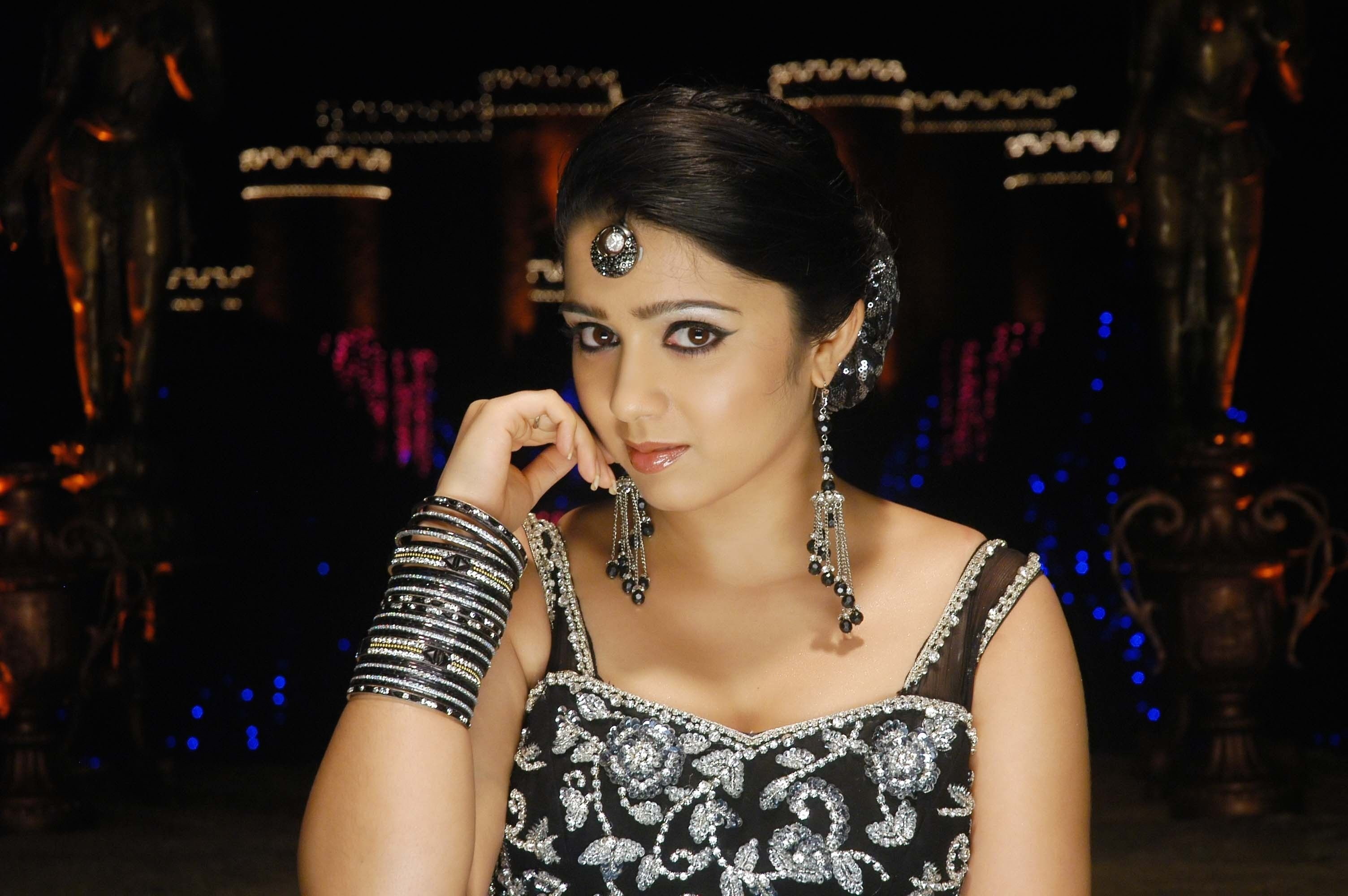 kaur, 2K, charmi, HD Wallpaper