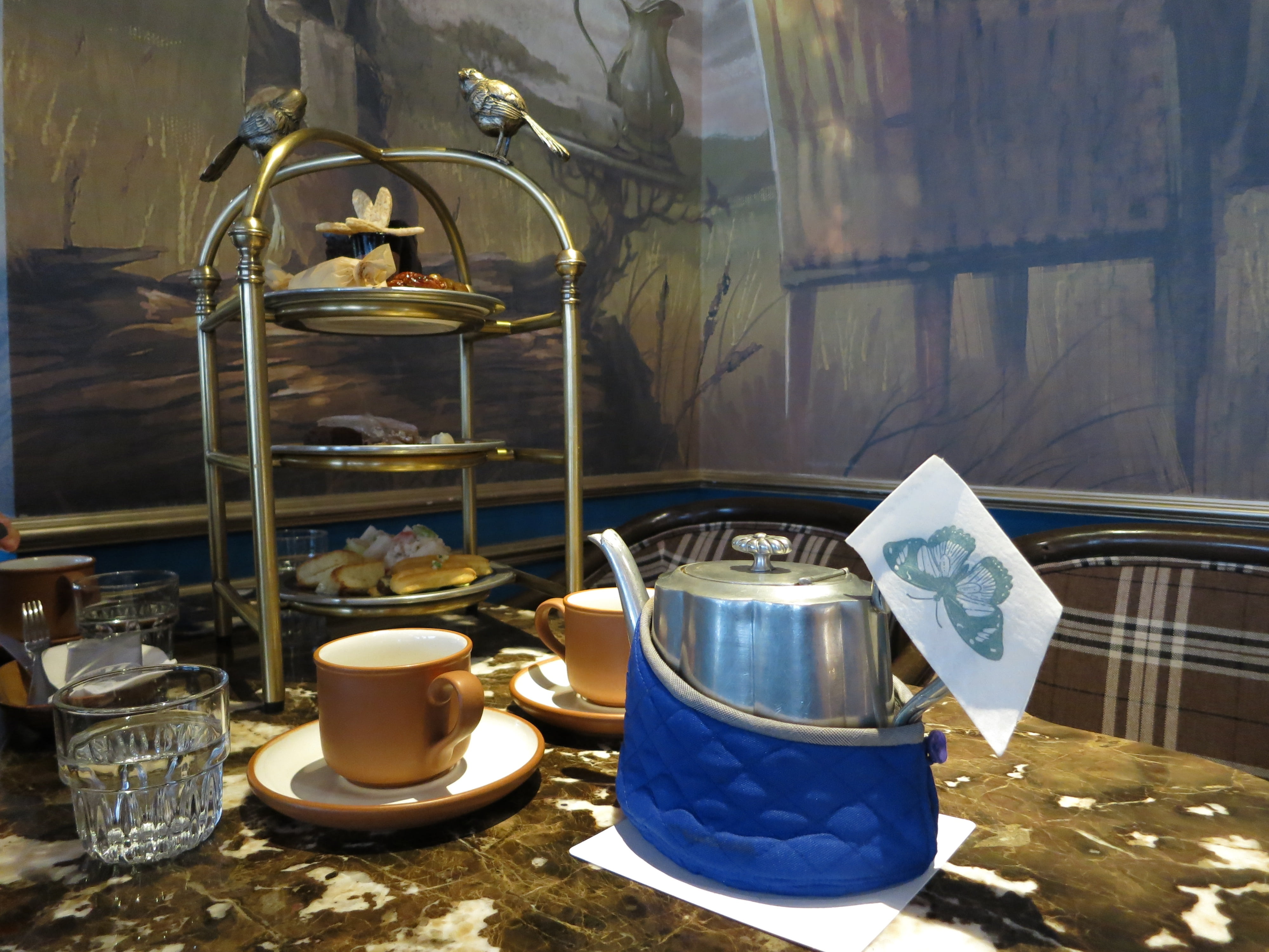 indoors, transparent, food and drink, drink, high tea, wikiproject taiwan, business, cup, glass, kitchen, container, household equipment, metal, 4K, afternoon tea, HD Wallpaper